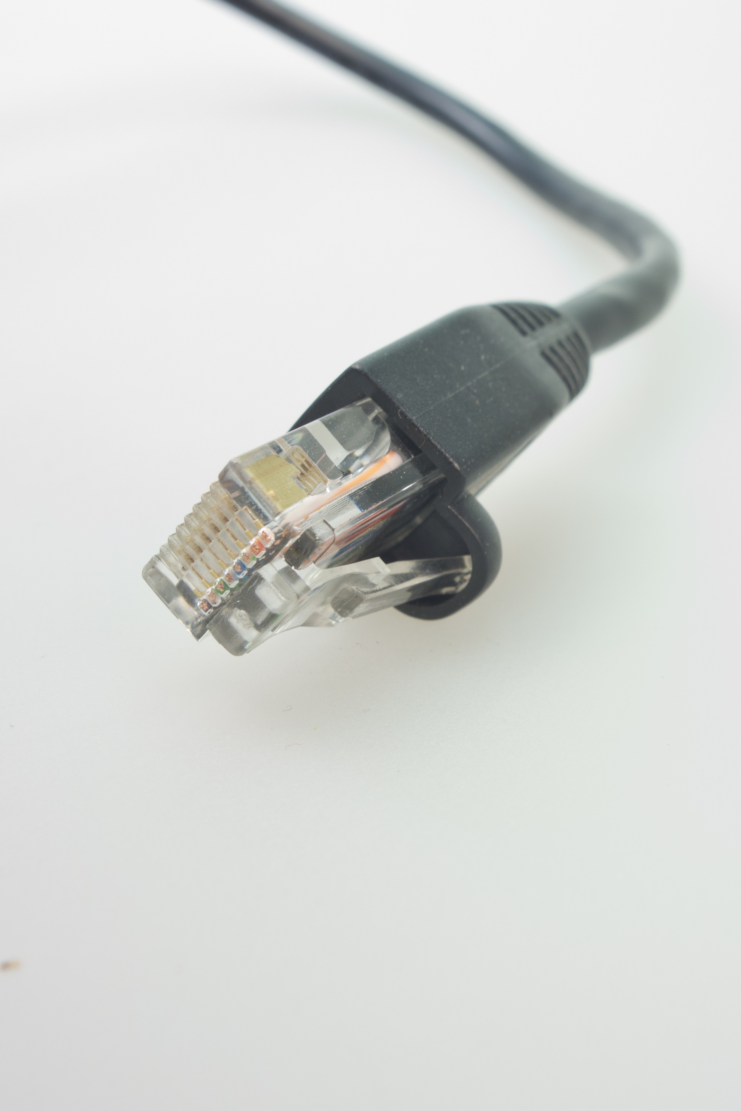 copy space, no people, lan cable, rj45, rj, line, still life, network connector, single object, electrical equipment, plug, network, connection, fs, indoors, Phone HD Wallpaper