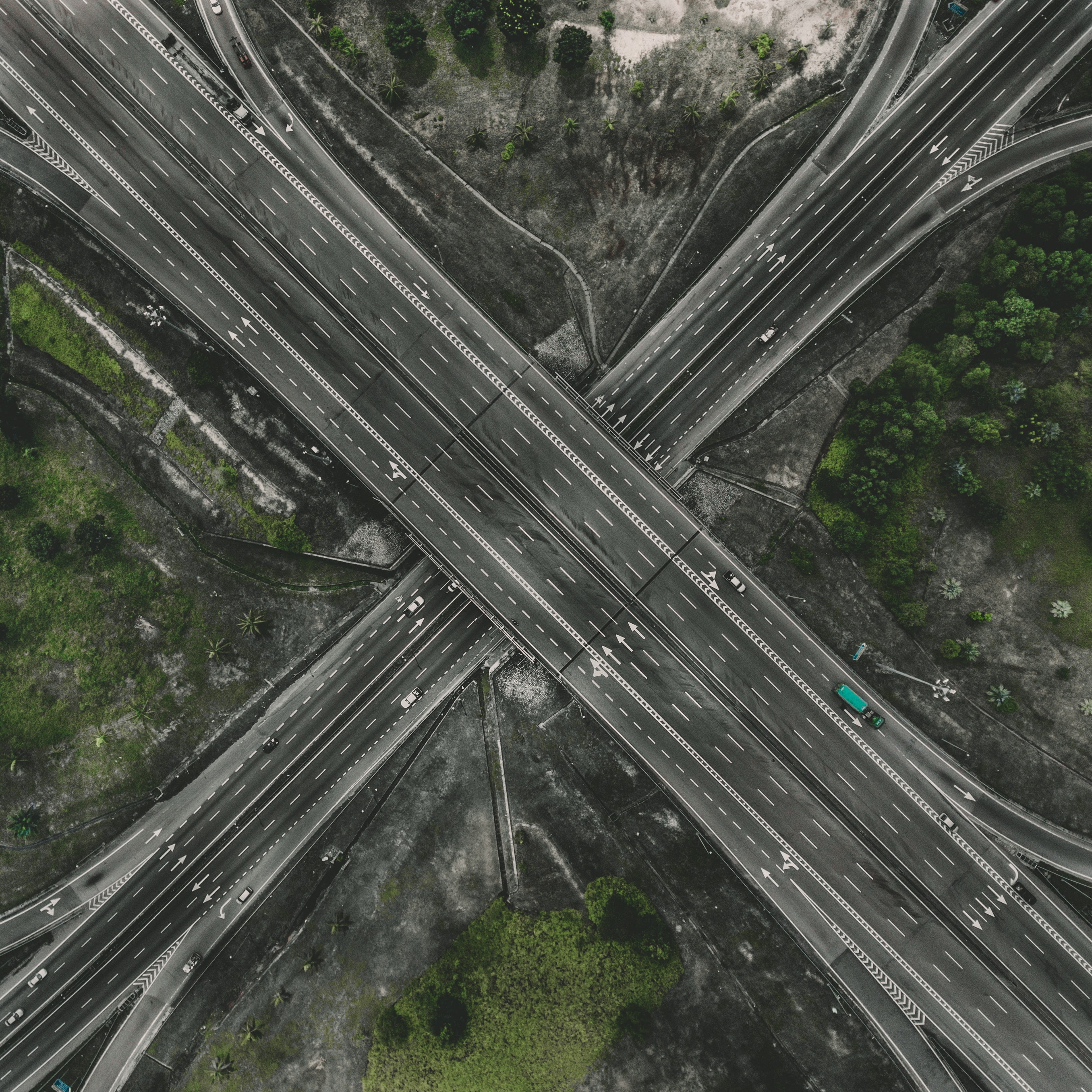 2K, aerial view, roads, direction, interchange road, traffic, Phone HD Wallpaper