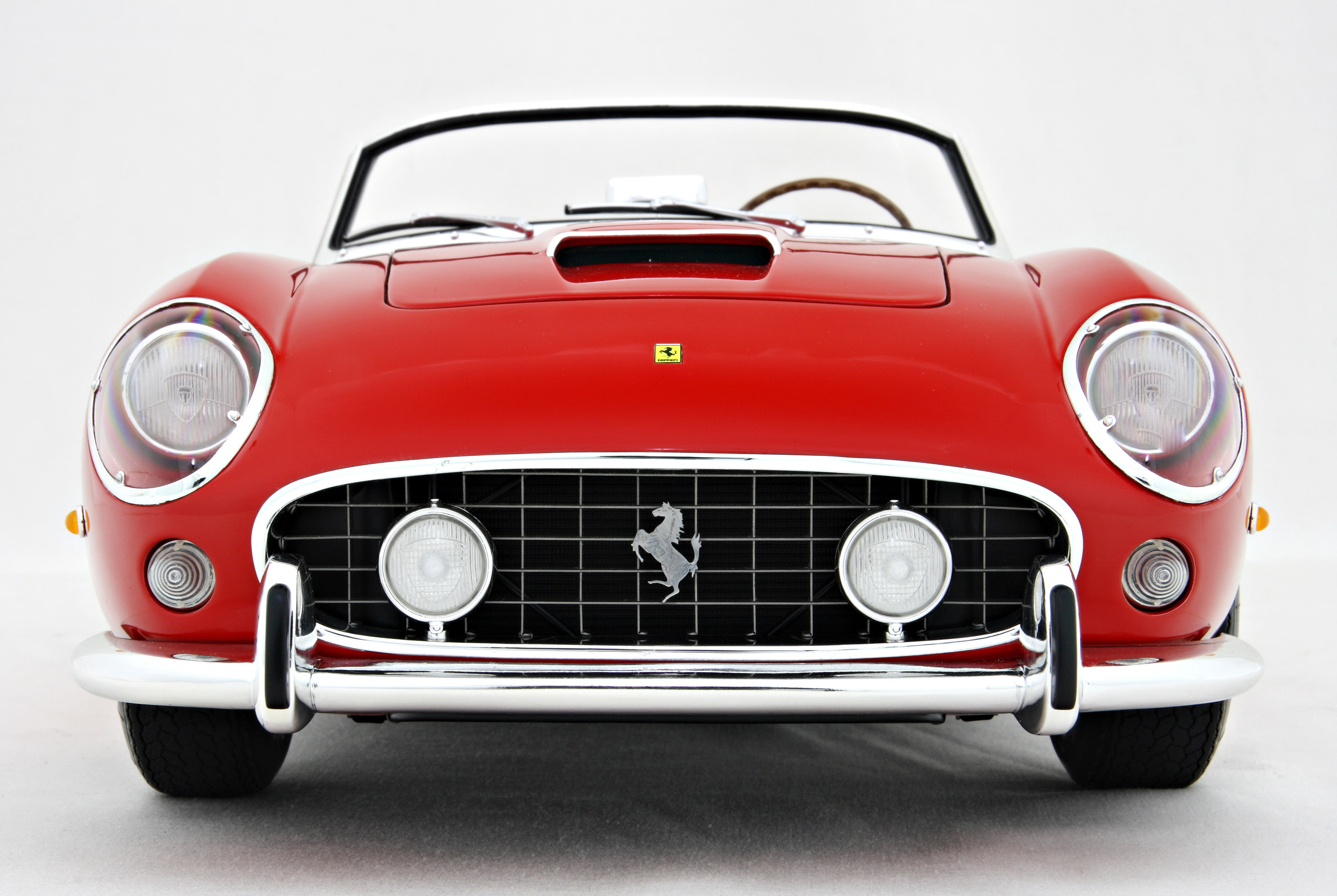 no people, retro styled, technology, luxury, stationary, Ferrari, metal, Red, 250, Model, logo, close-up, indoors, car, wealth, studio shot, land vehicle, HD Wallpaper