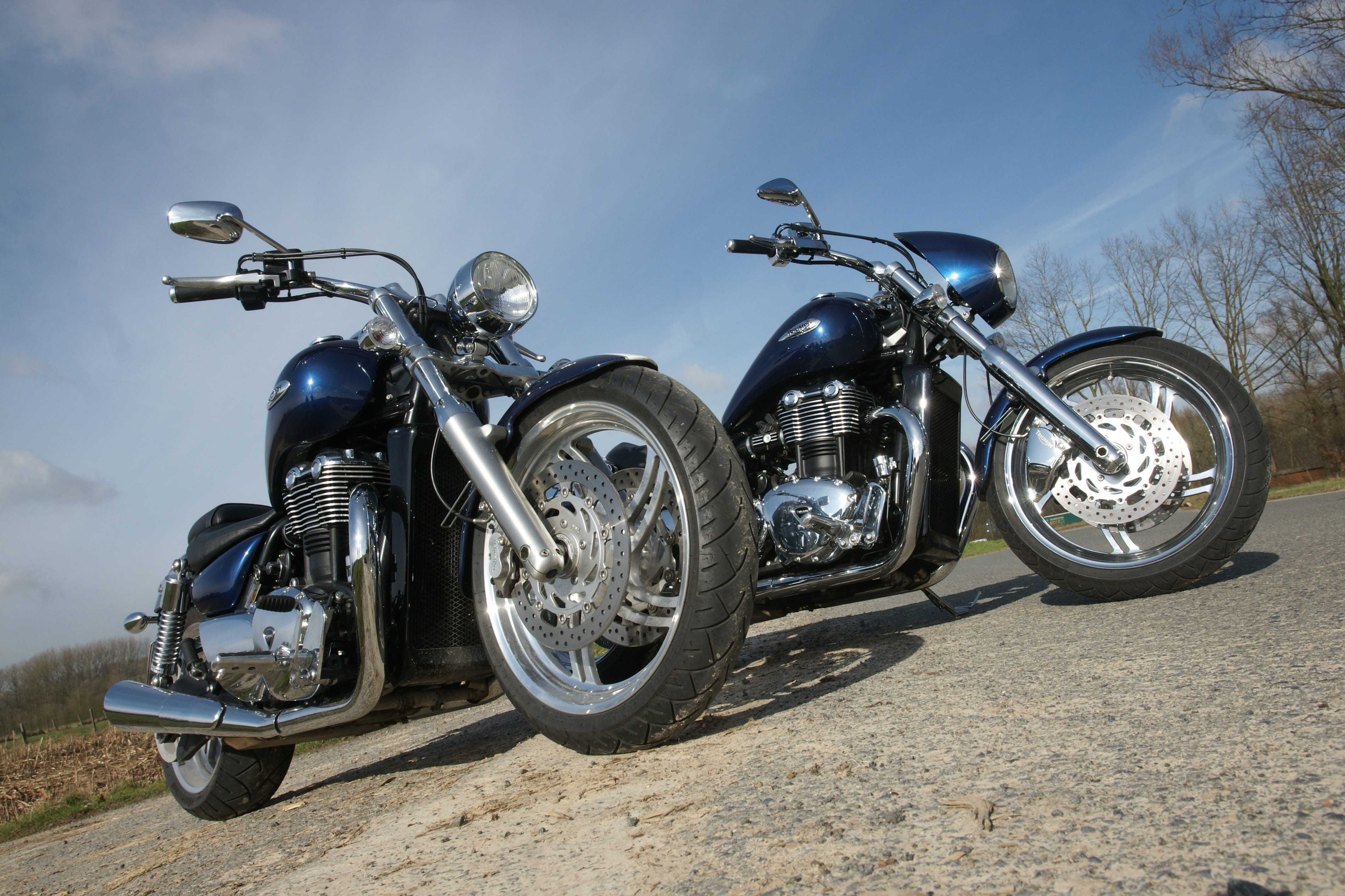 parking, cloud - sky, shiny, chrome, custom, cruising, transportation system, touring, transportation, outdoors, silver colored, blue, road trip, motorbike, HD Wallpaper