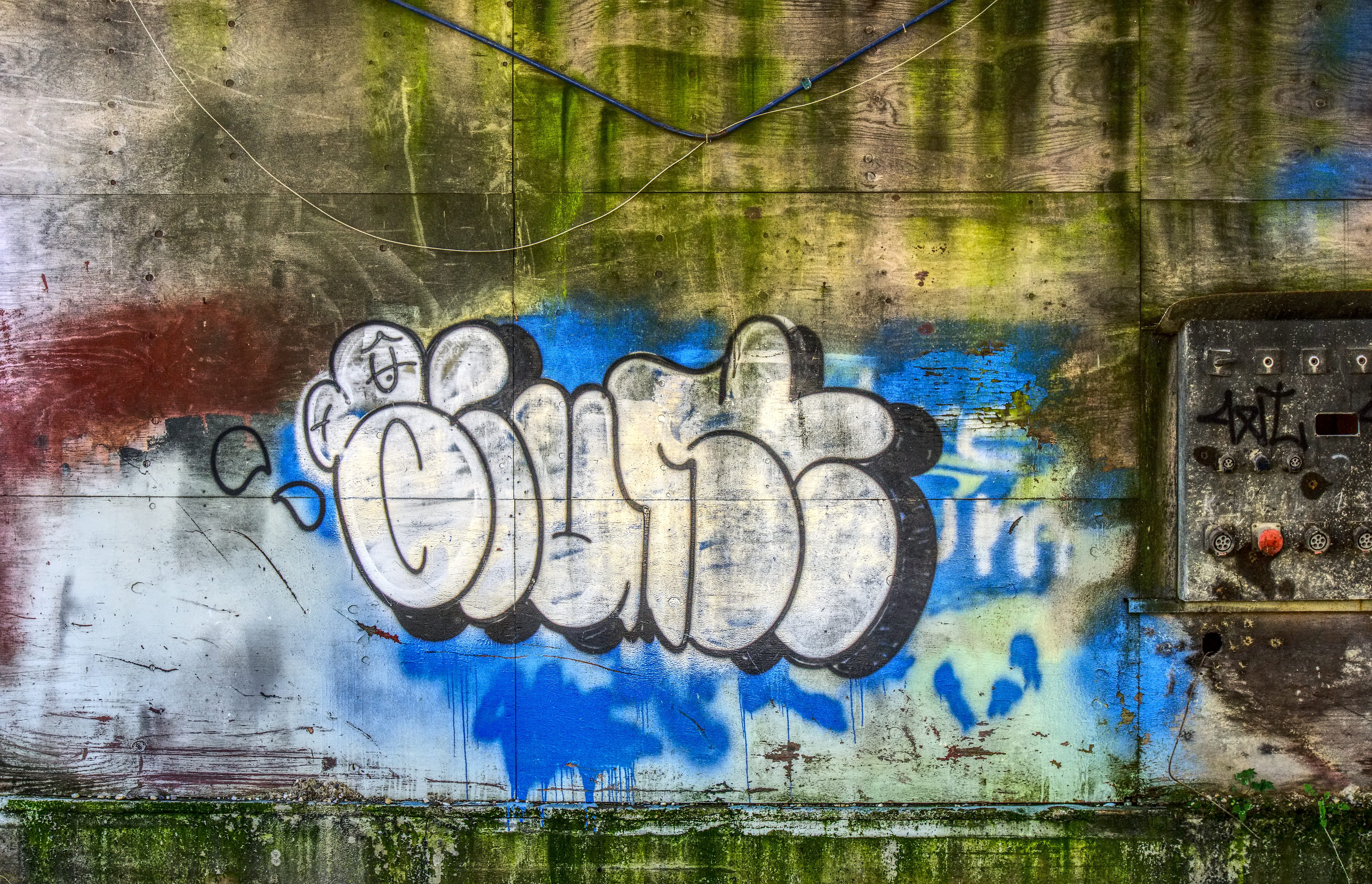 ruin, graffiti, old, art, no people, abandoned, creativity, close-up, human representation, representation, street art, contrast, high dynamic range, lost place, HD Wallpaper