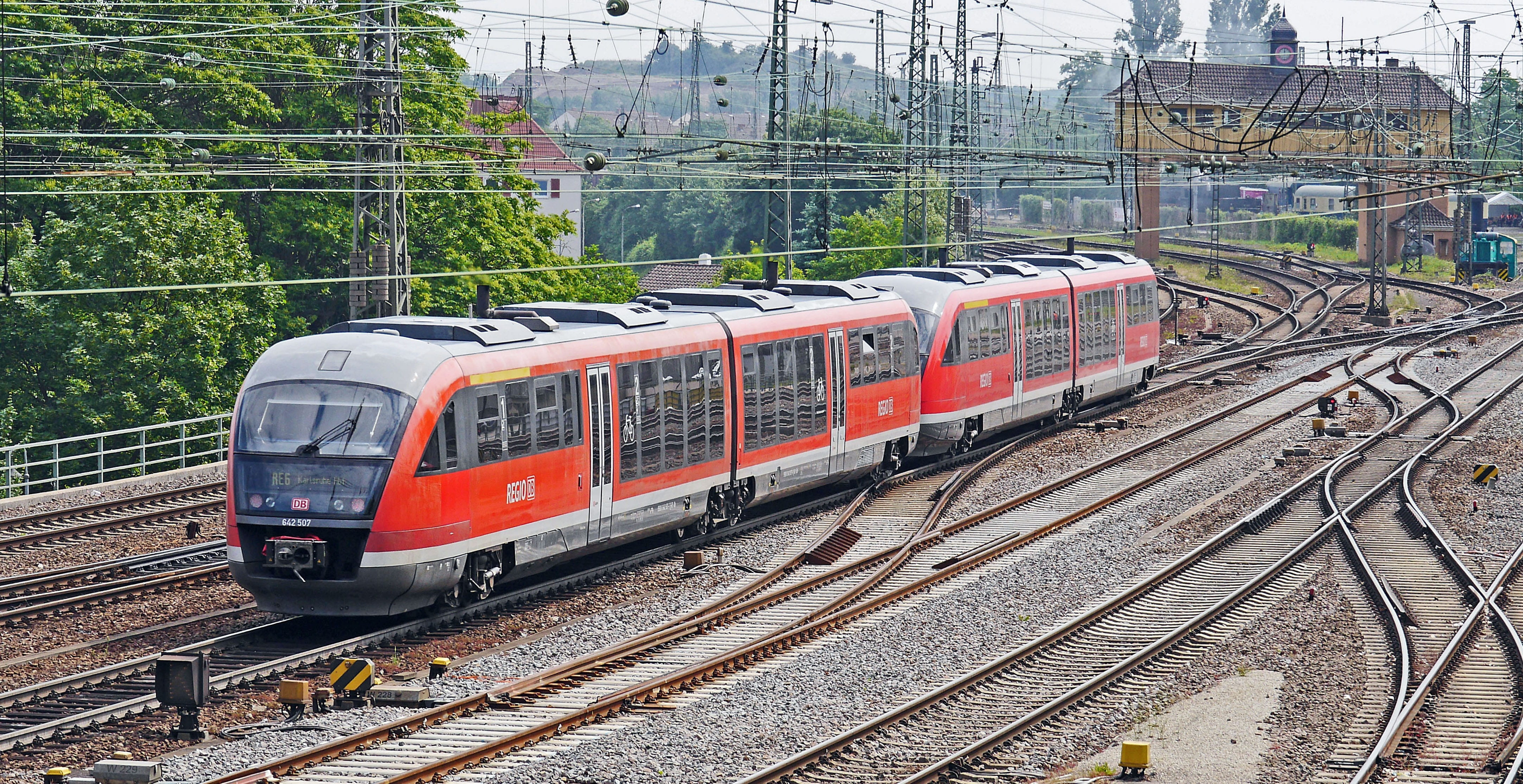 regional train, cable, railroad car, architecture, neustadt an der weinstraße, railway, regional traffic, mode of transportation, outdoors, br642, railroad station, HD Wallpaper