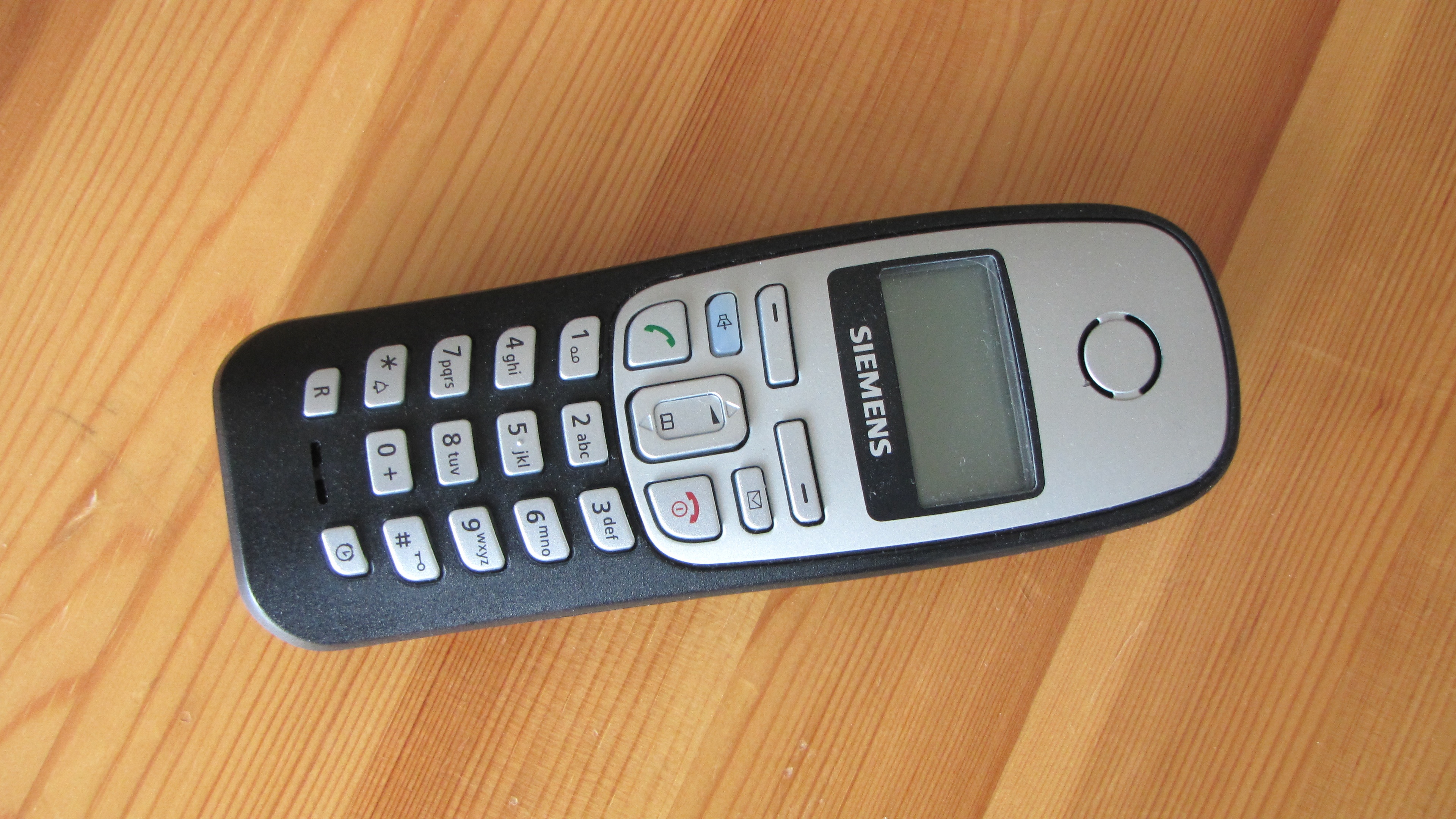 remote, text, keypad, push button, control, communication, connection, no people, 4K, internet, remote control, indoors, siemens, wood, table, calculator, HD Wallpaper