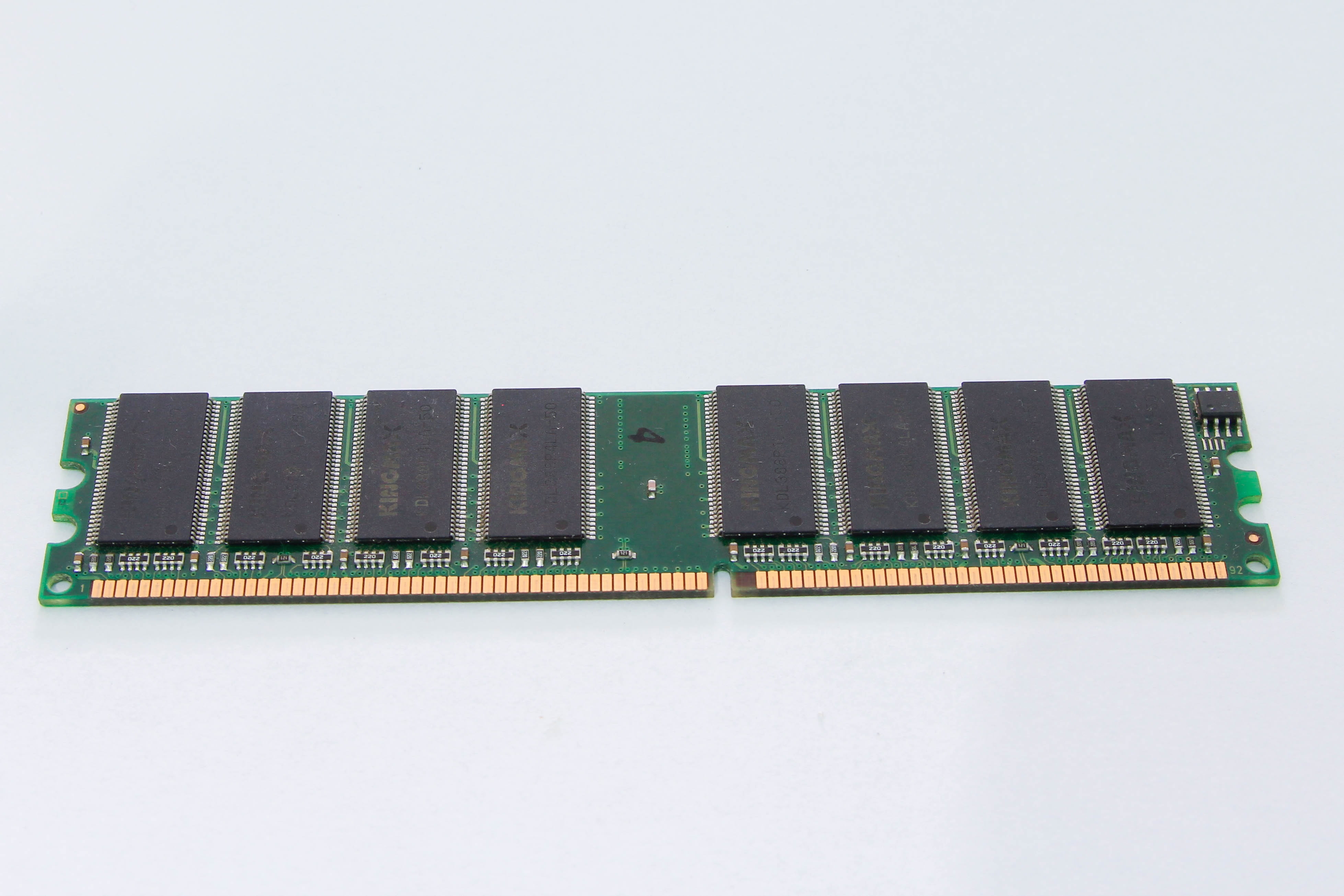 copy space, order, white background, close-up, circuit board, memory, indoors, nature, power supply, computer chip, electronics industry, no people, technology, HD Wallpaper