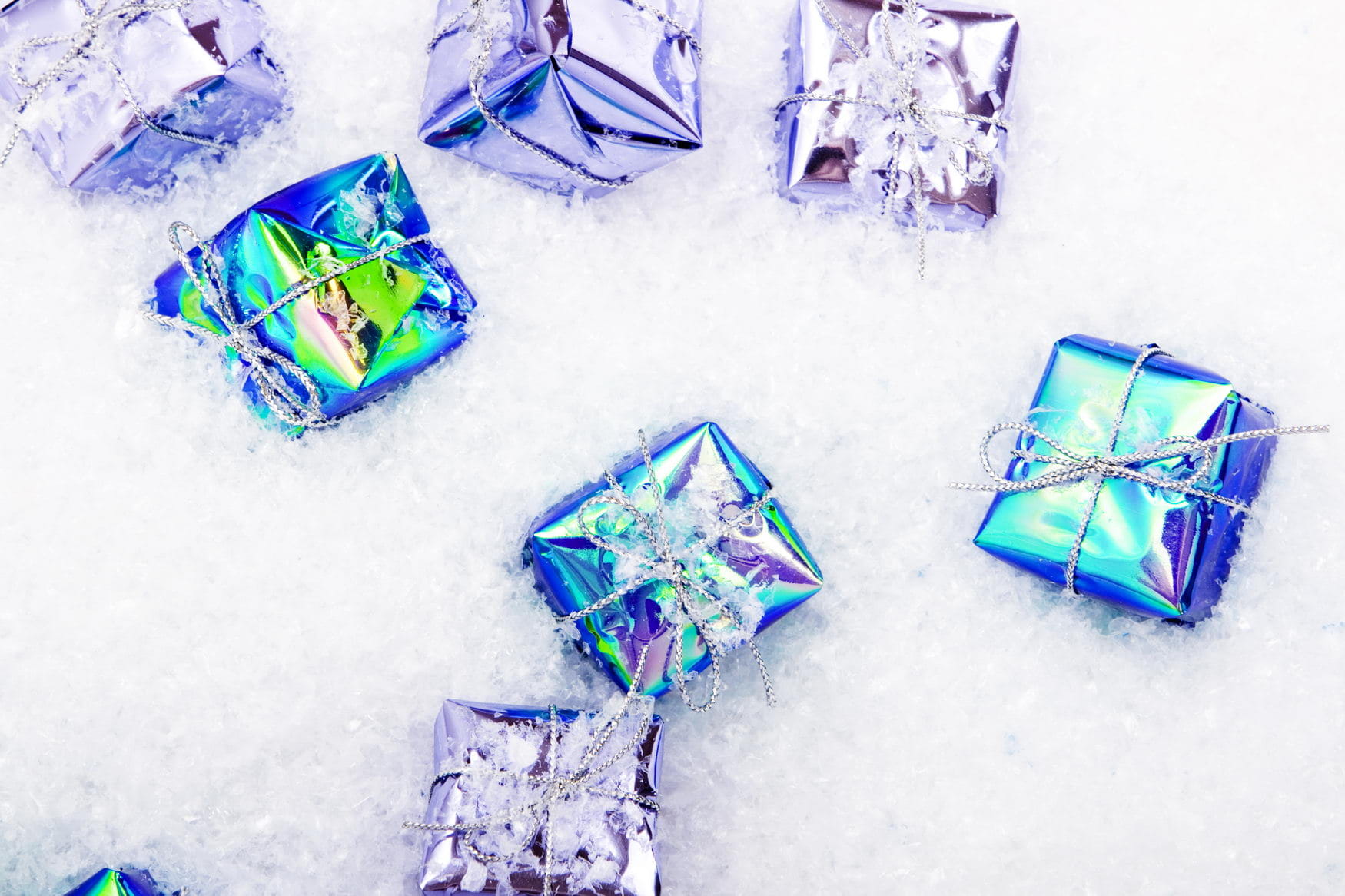 package, christmas, knot, snowing, isolated, no people, gift, creativity, craft, decorate, wrapping, 720P, box, cold temperature, directly above, land, HD Wallpaper