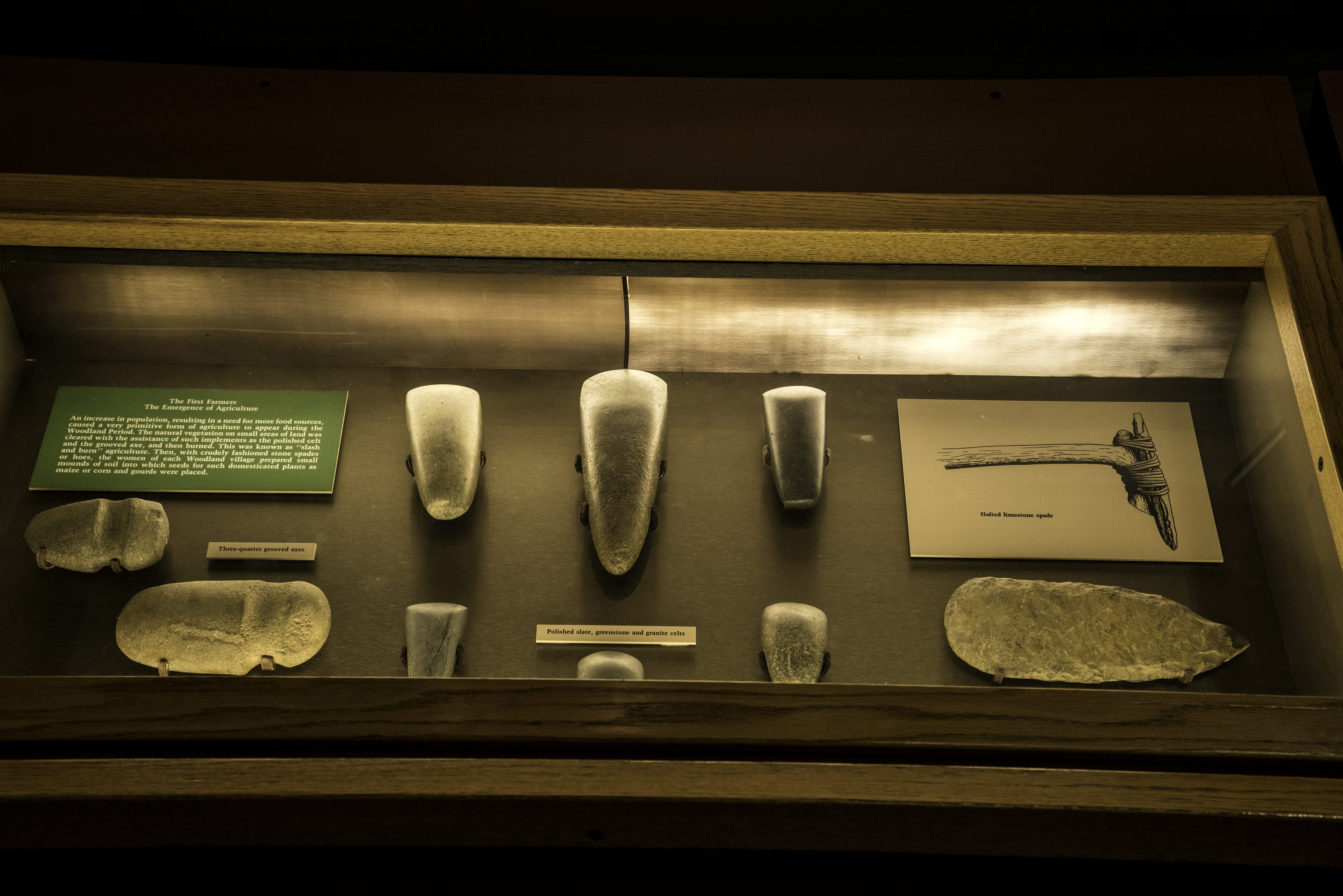 text, technology, illuminated, stone age, domestic room, still life, no people, western script, food and drink, close-up, tray, message, indoors, Weapons, HD Wallpaper