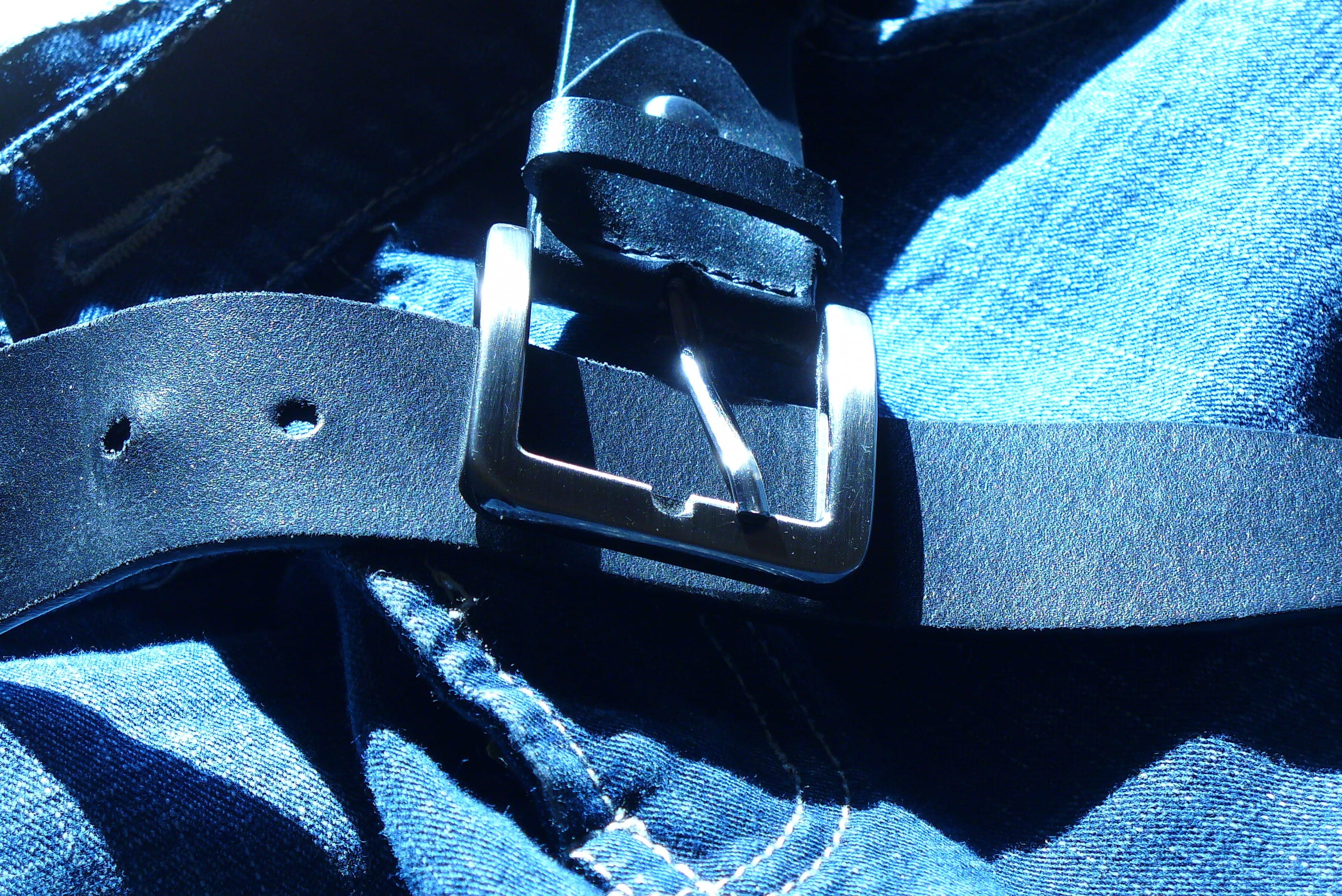close-up, garment, sign, still life, seat belt, wear, car, clothing, textile, motor vehicle, luxury, bottoms, fashion, buckle, strap, accessory, denim, HD Wallpaper