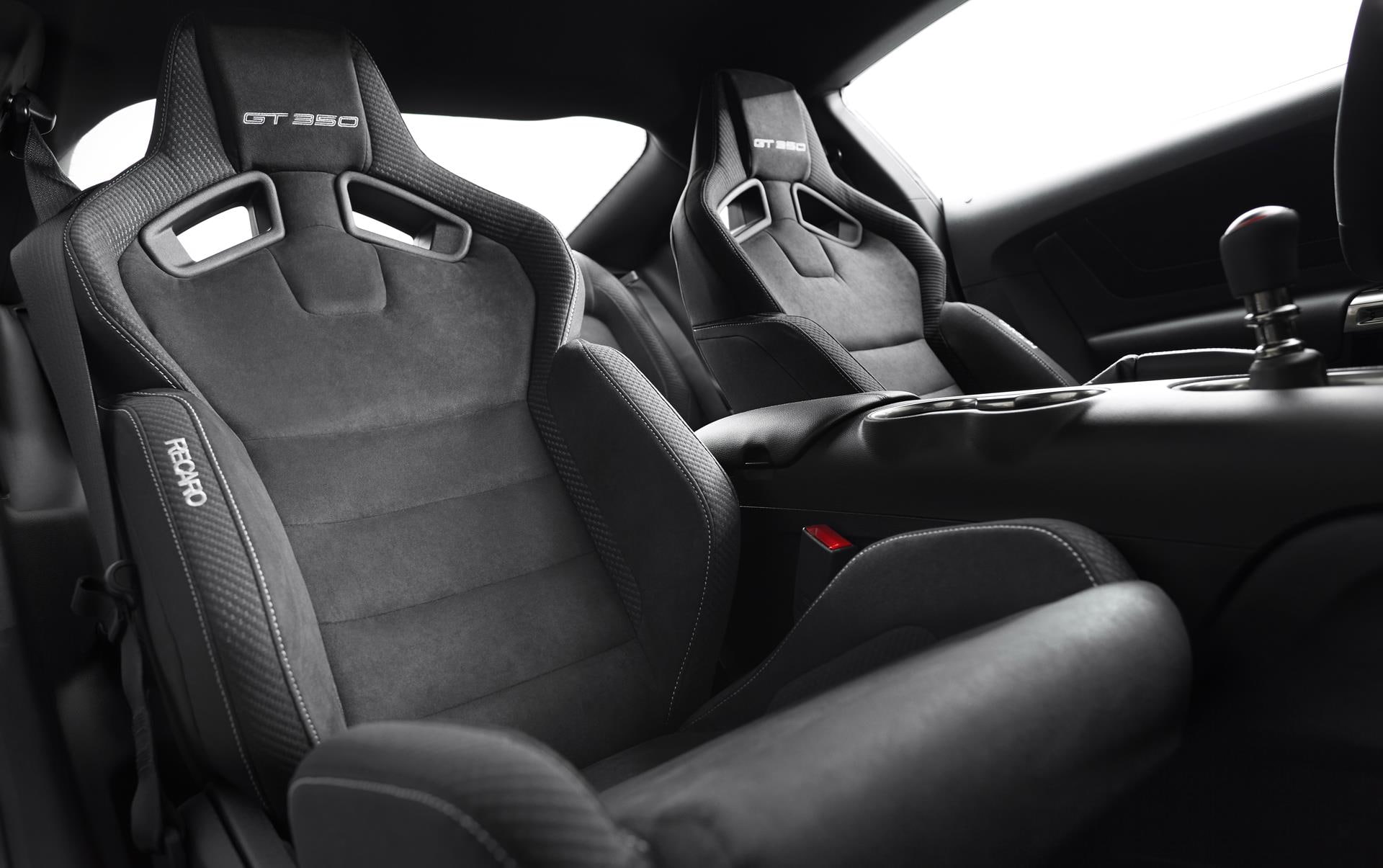 indoors, sitting, luxury, car interior, 1080P, steering wheel, motor vehicle, jet, journey, mode of transportation, leather, people, driving, car, travel, HD Wallpaper