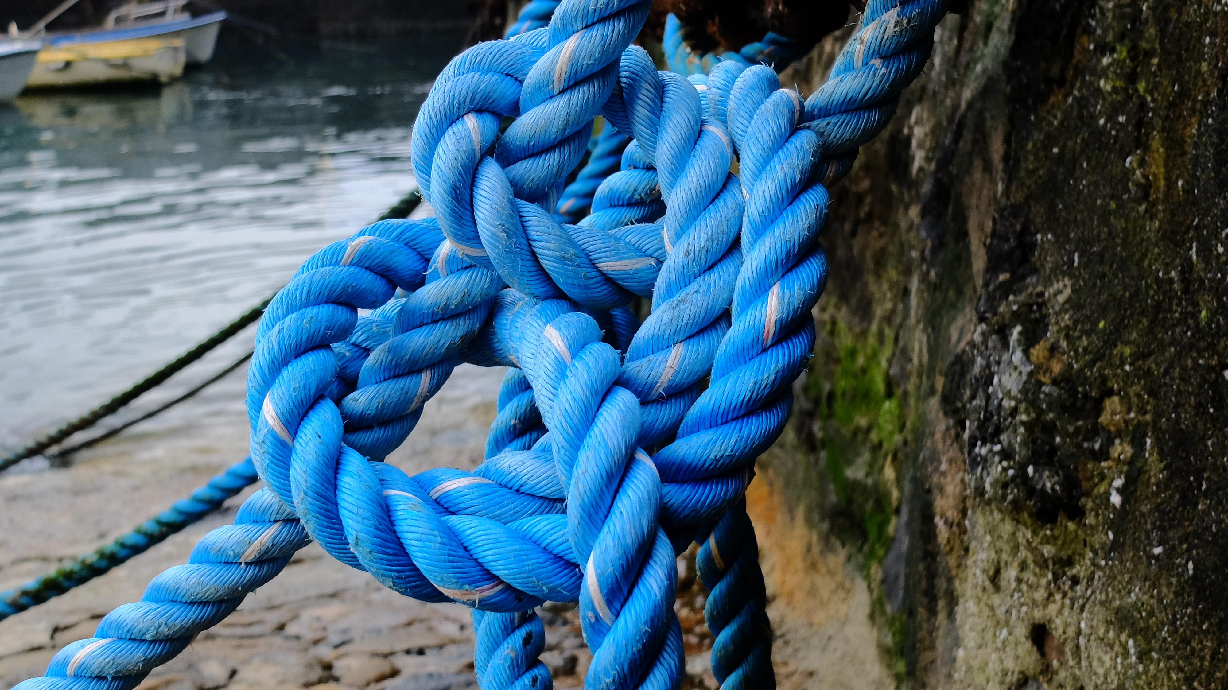 rope, 4K, close-up, tied Knot, nature, water, fastener, outdoors, day, strength, metal, harbor, textured, tangled, line, blue, twisted, pattern, moored, HD Wallpaper