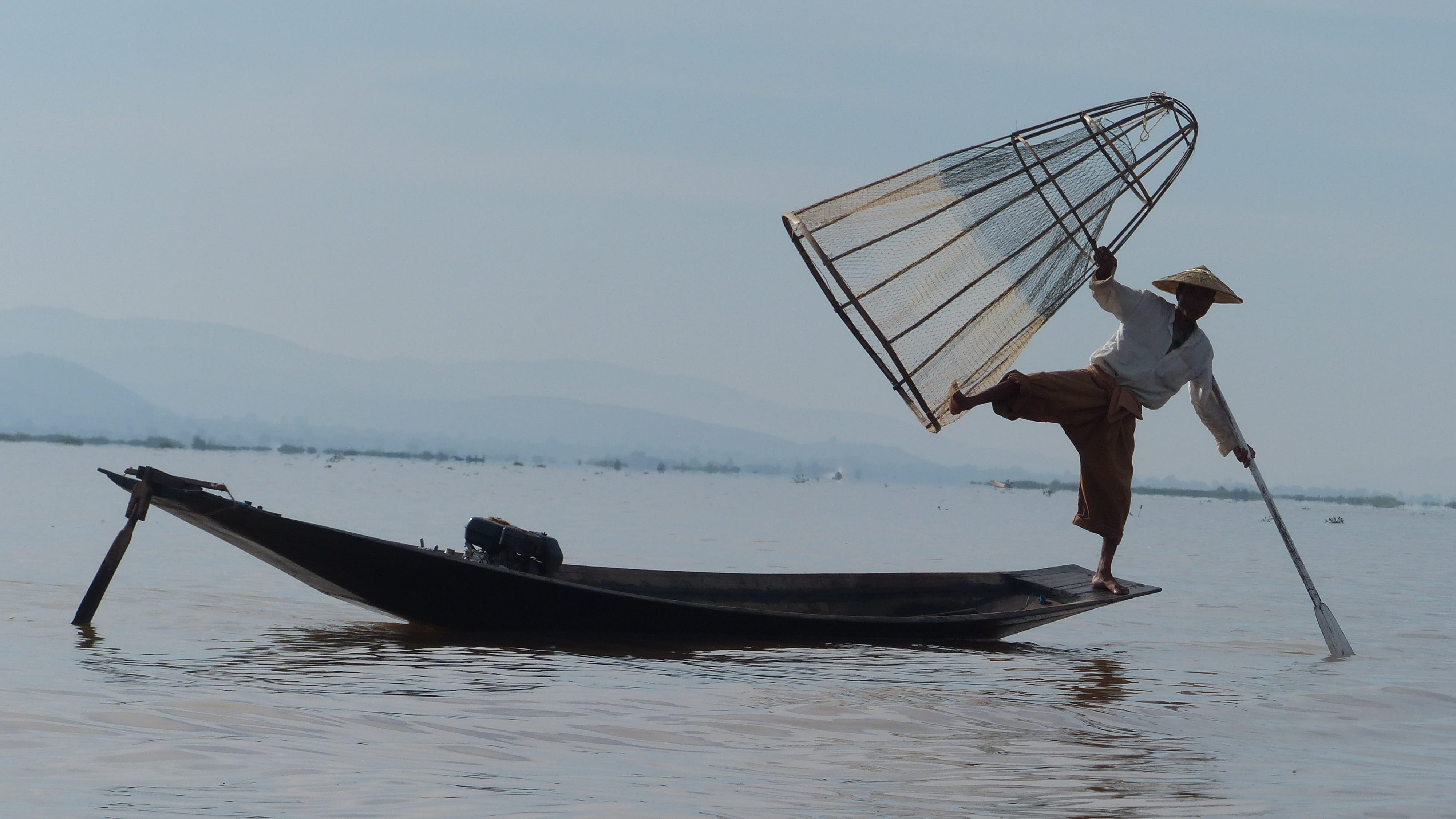 foot, lake inle, fishing industry, side view, sea, rowboat, fisherman, edge, nature, outdoors, 4K, nautical vessel, adult, oar, day, hat, one, occupation, HD Wallpaper
