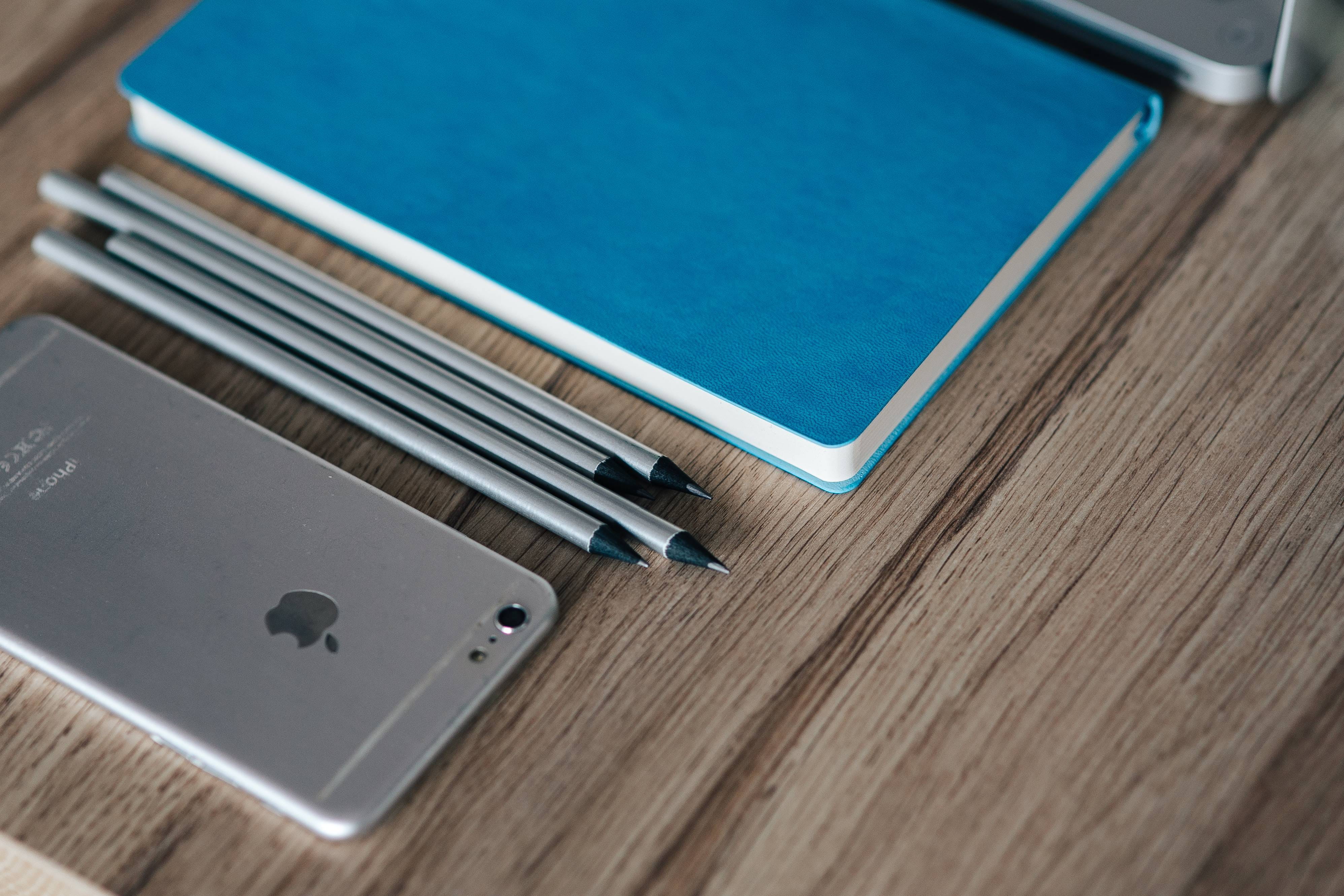 selective focus, table, technology, computer, smartphone, mobile, wireless technology, pool, business, swimming pool, no people, 4K, portable information device, HD Wallpaper