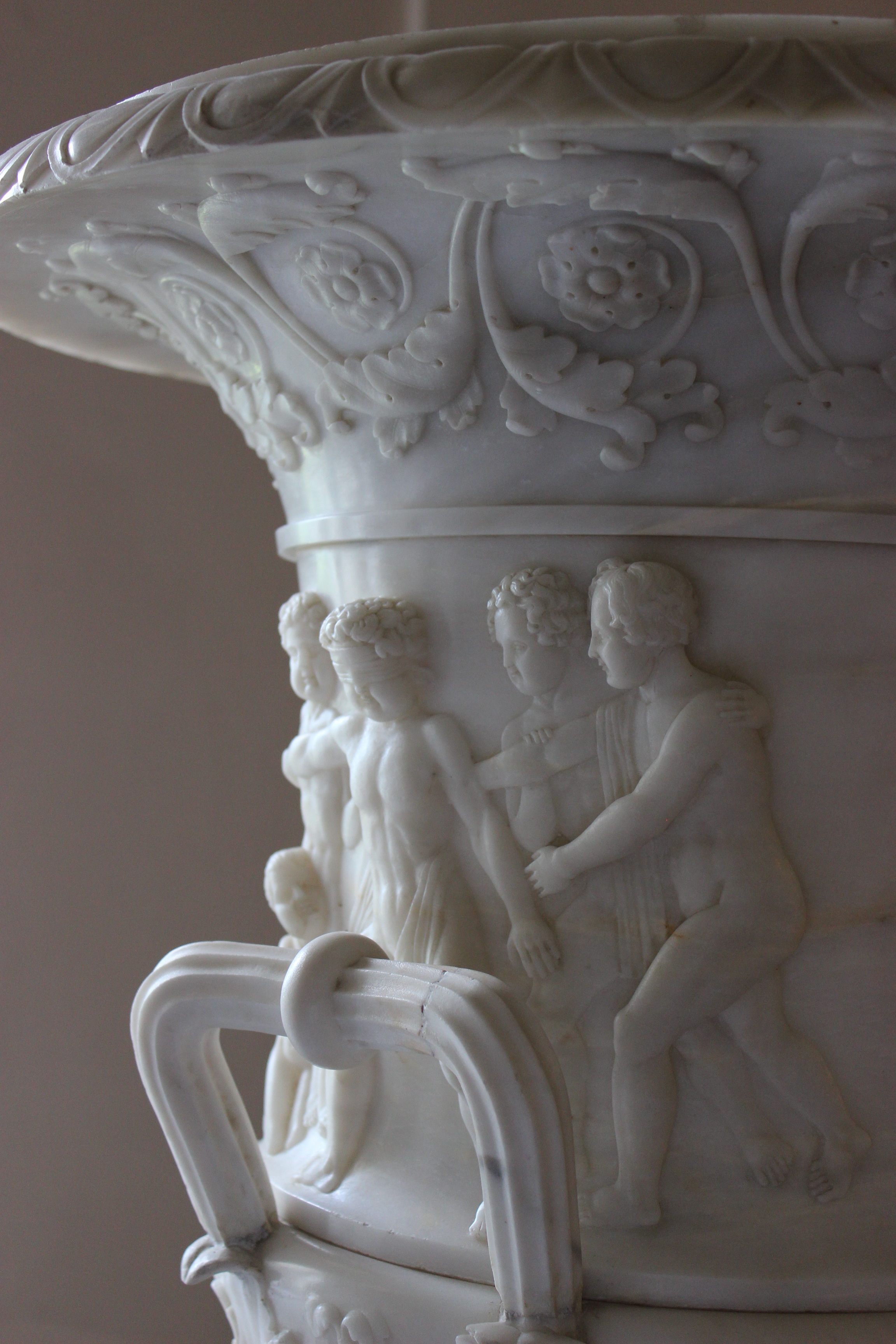 female likeness, palace, statue, belief, art and craft, indoors, marble, gatchina, interior, carving, 2K, architecture, male likeness, no people, representation, Phone HD Wallpaper