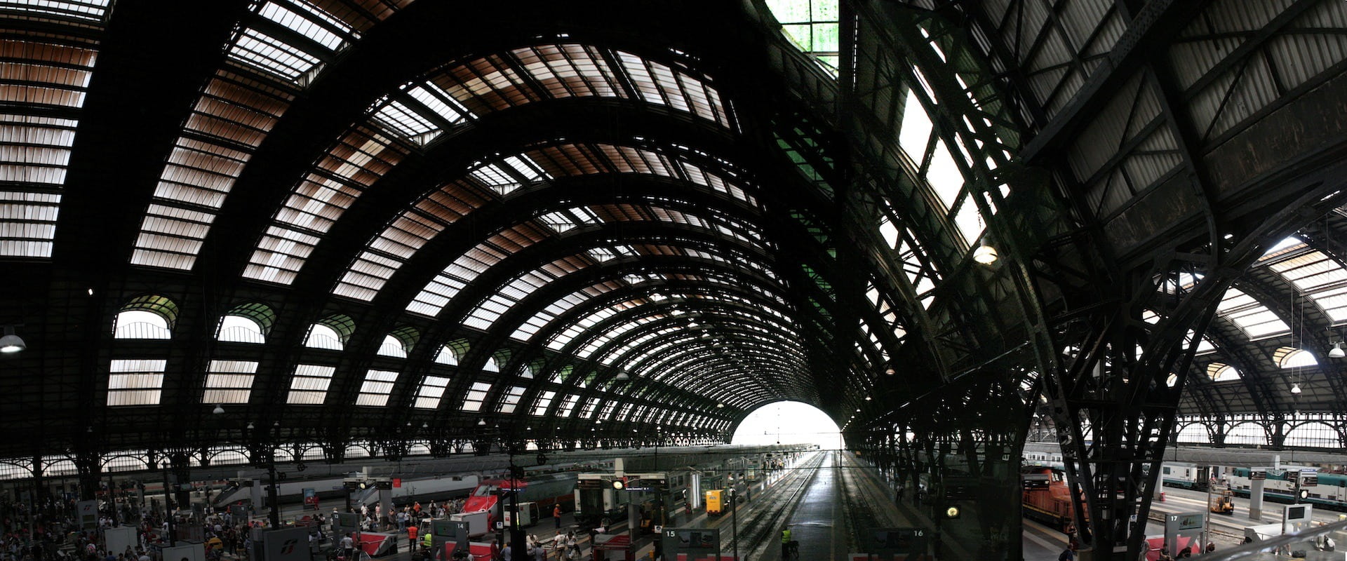 incidental people, mode of transportation, day, indoors, travel destinations, arch, milan, 1080P, central railway station, city, modern, transportation, HD Wallpaper