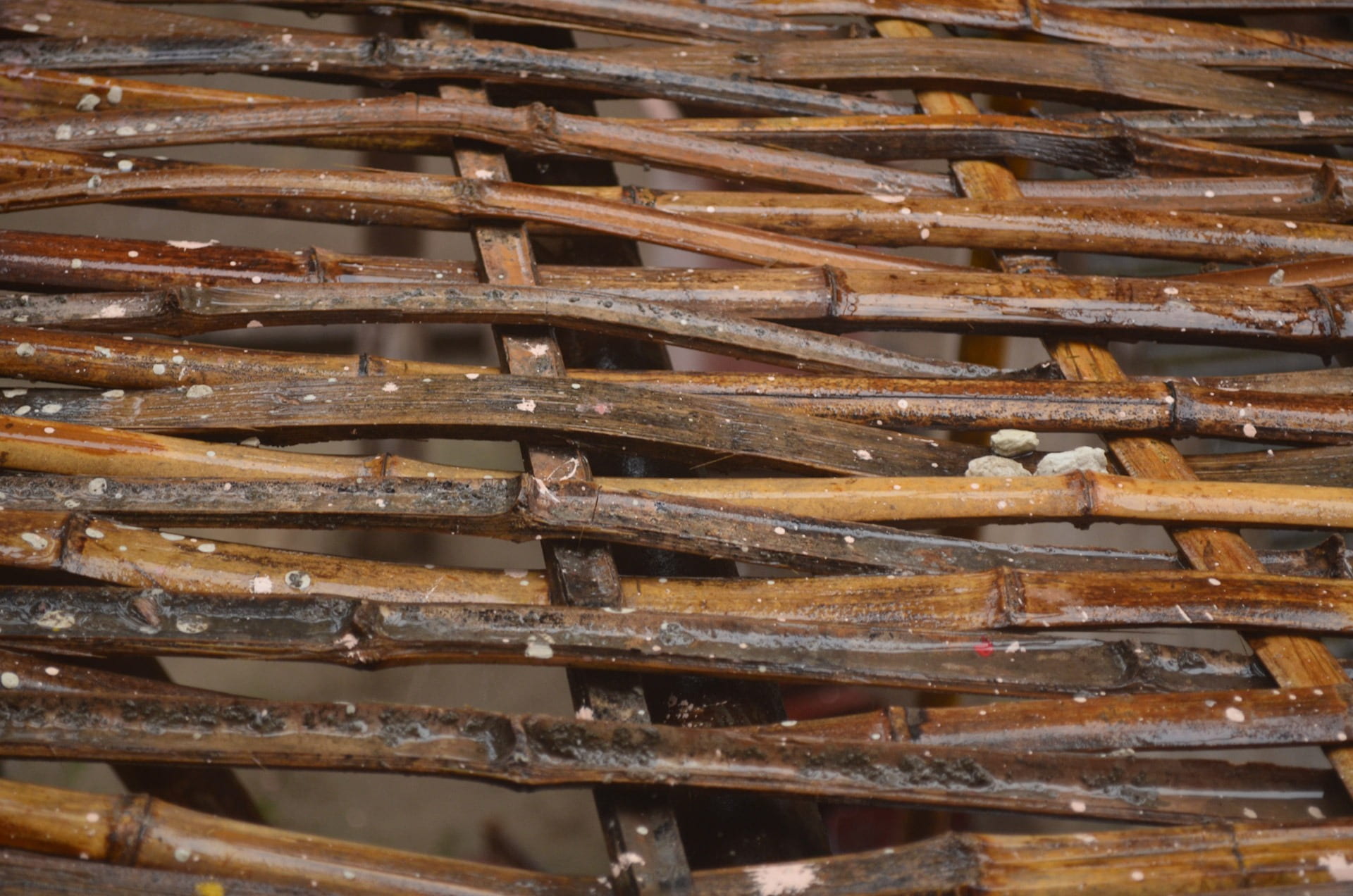 woven, wooden, still life, backdrop, close-up, deterioration, bamboo - material, food and drink, large group of objects, material, pattern, outdoors, interlace, HD Wallpaper