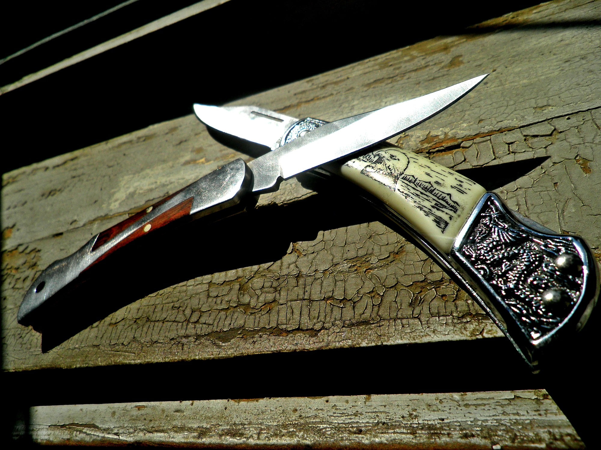 single object, knife, wood - material, metal, no people, shadow, architecture, high angle view, nature, day, safety, weapon, security, two objects, personal accessory, HD Wallpaper