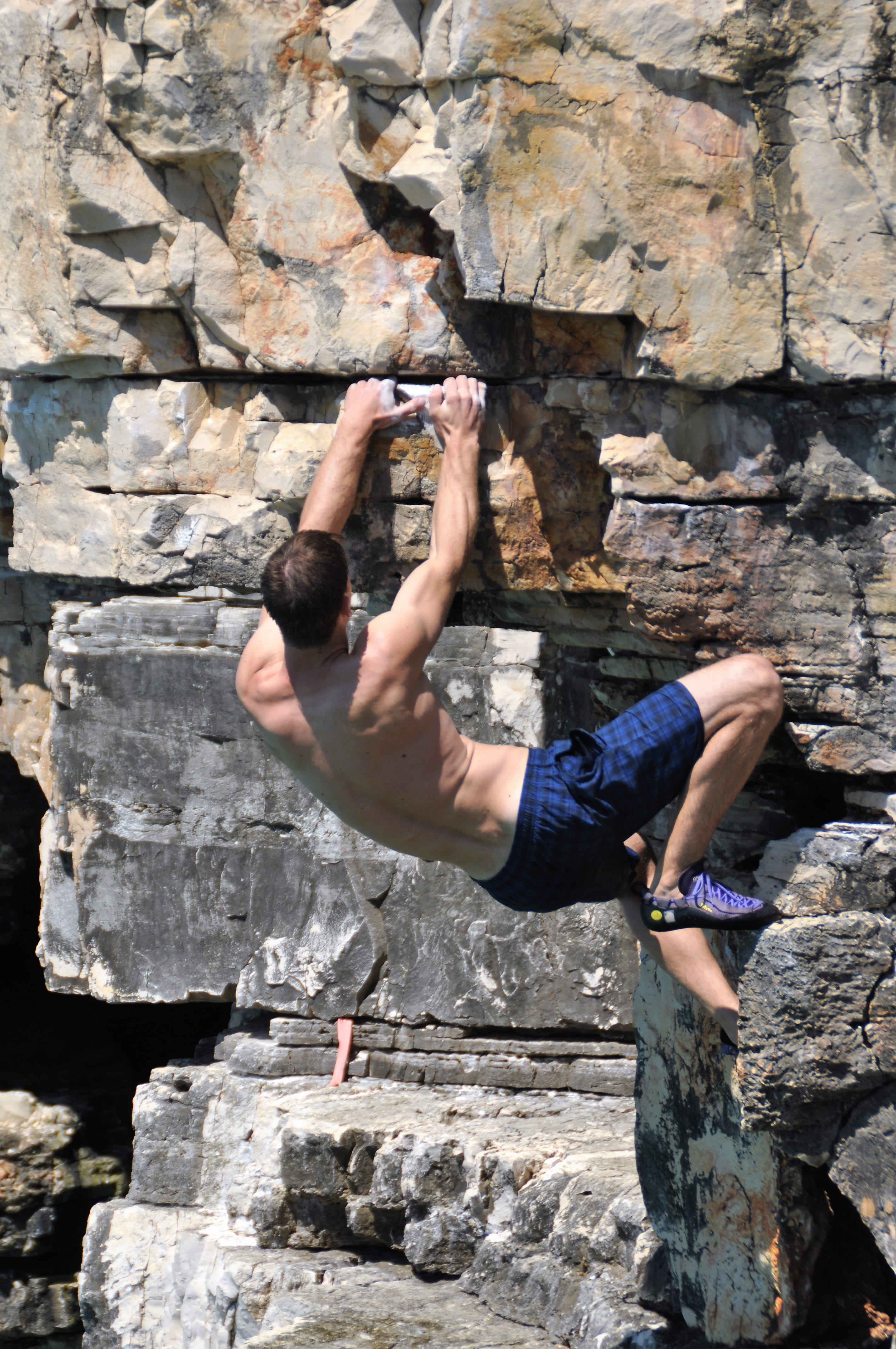 Climber, one man only, adventure, day, architecture, Rock, Free Climbing, strength, leisure activity, coast, unsecured, dangerous, courageous, rock, men, Phone HD Wallpaper