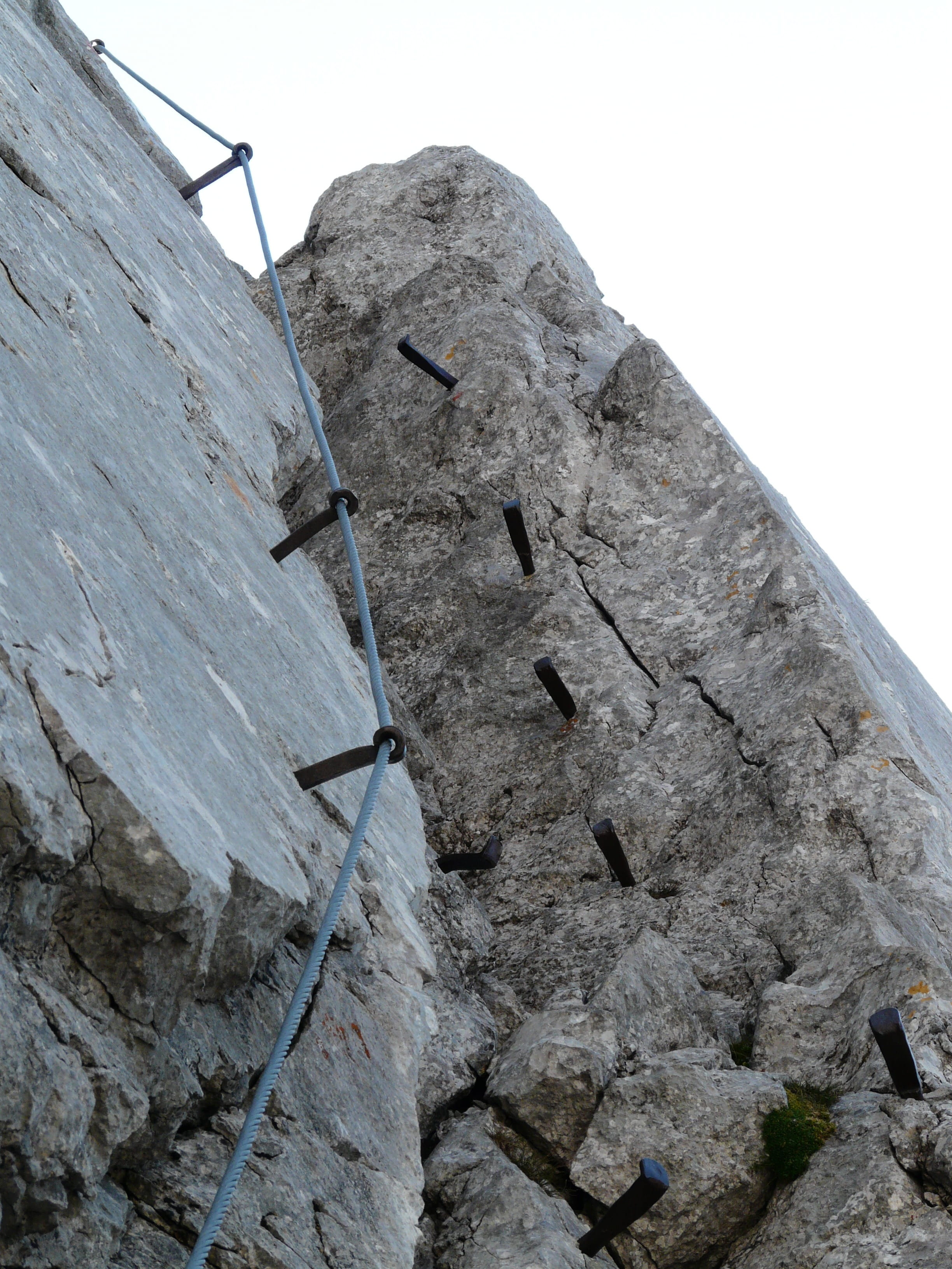 2K, slippery, mining, Climbing, rock - object, ledge, no people, iron way, metal, textured, Crux, steep, climber, airy, dilution, safety, ancient, building, Phone HD Wallpaper