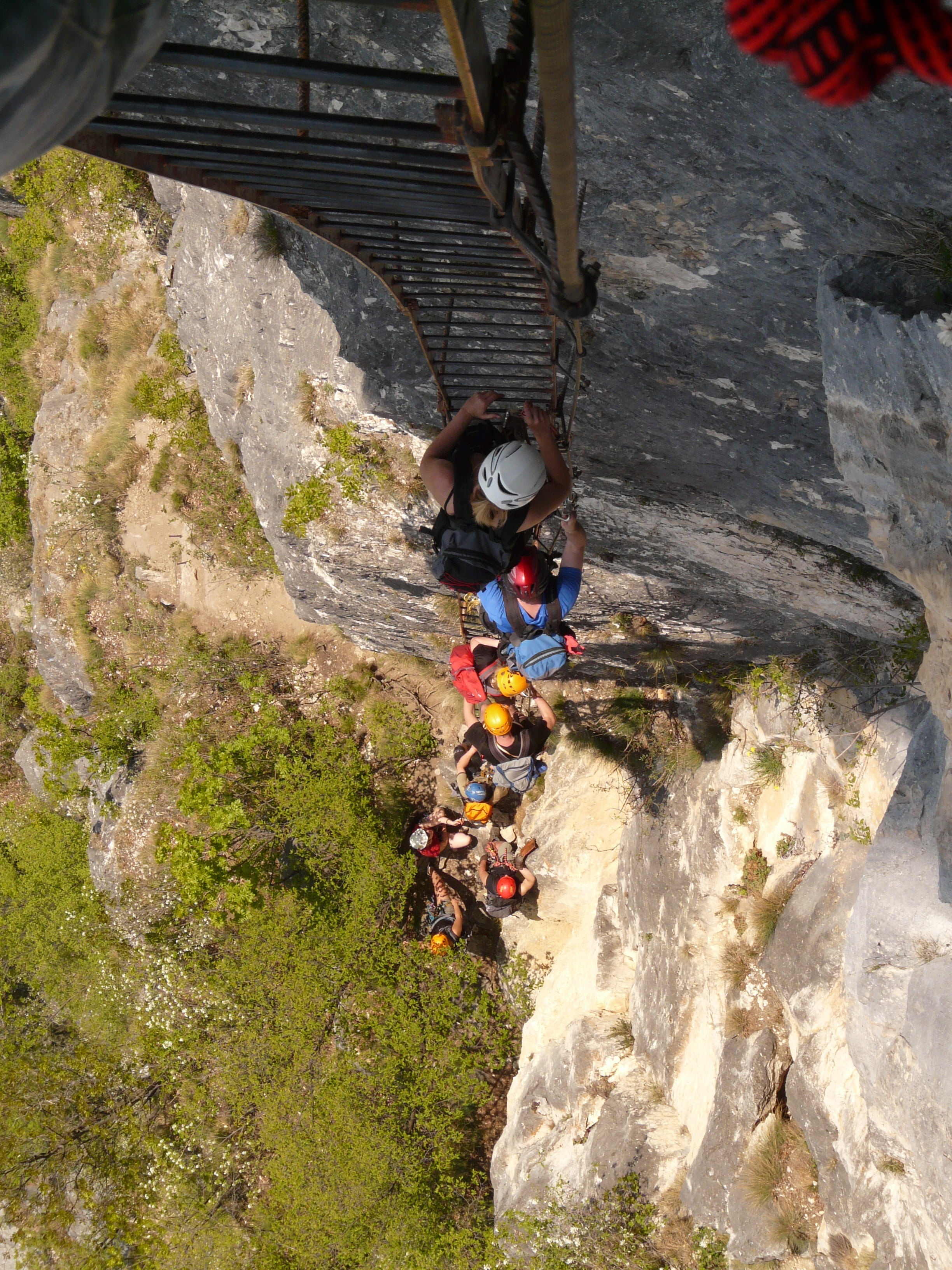 ladders, men, day, climbing equipment, outdoors, jam, self assurance, solid, klettersteig lerin, rock formation, helmet, standing on, climb, leisure activity, Phone HD Wallpaper