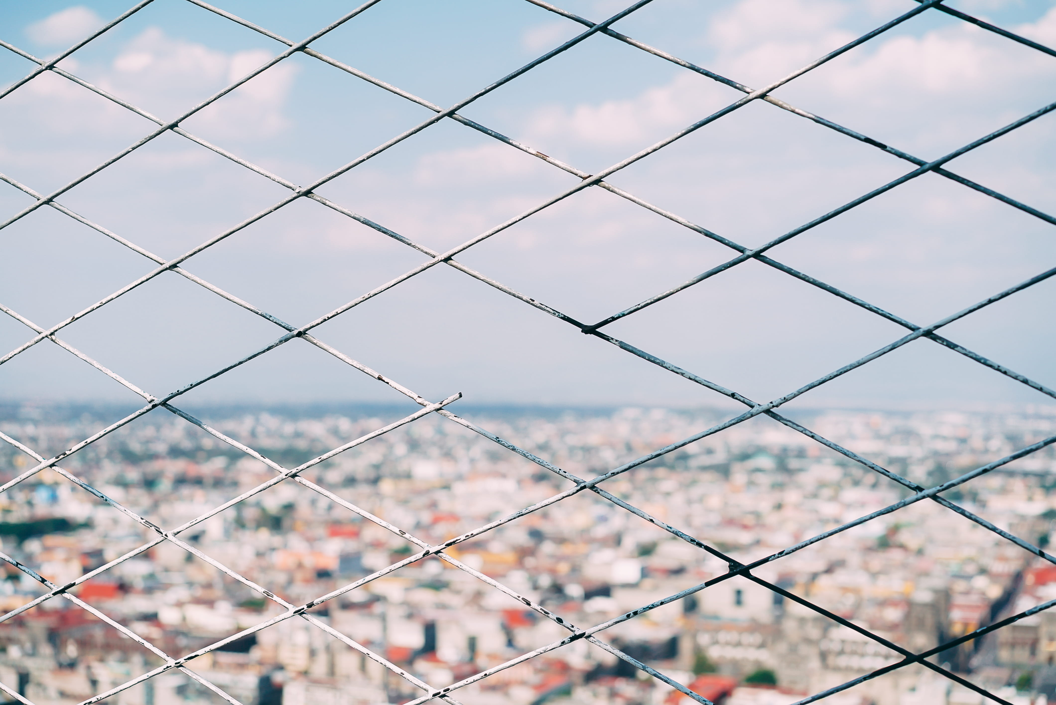 steel, day, pattern, backgrounds, outdoors, full frame, building exterior, wire, focus on foreground, blur, connection, photo, depth of field, chain link fence, HD Wallpaper