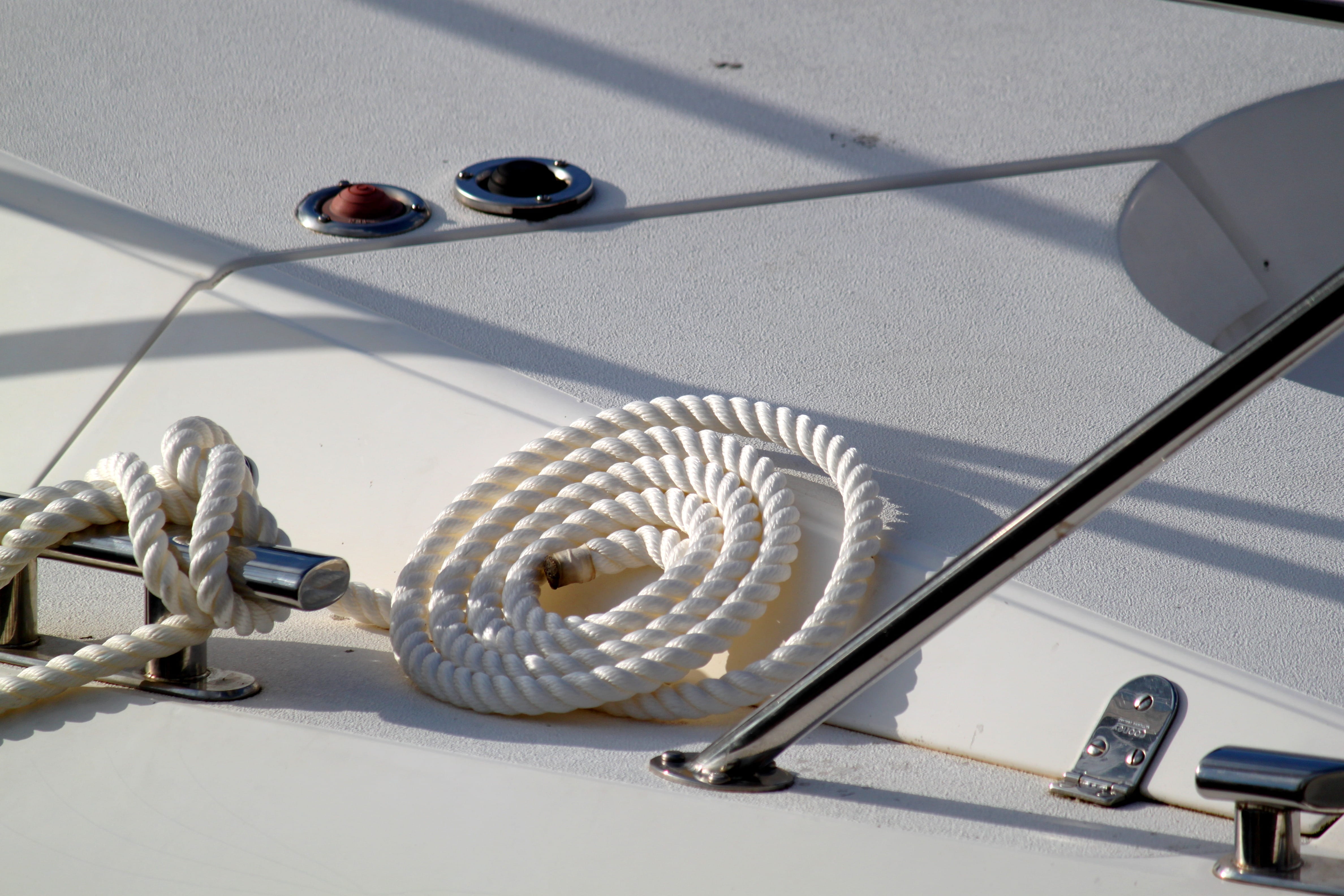 4K, Dew, close up, accessories, white color, no people, protection, still, ship, security, Cordage, knitting, wheel, motor vehicle, ropes, white, maritime, HD Wallpaper