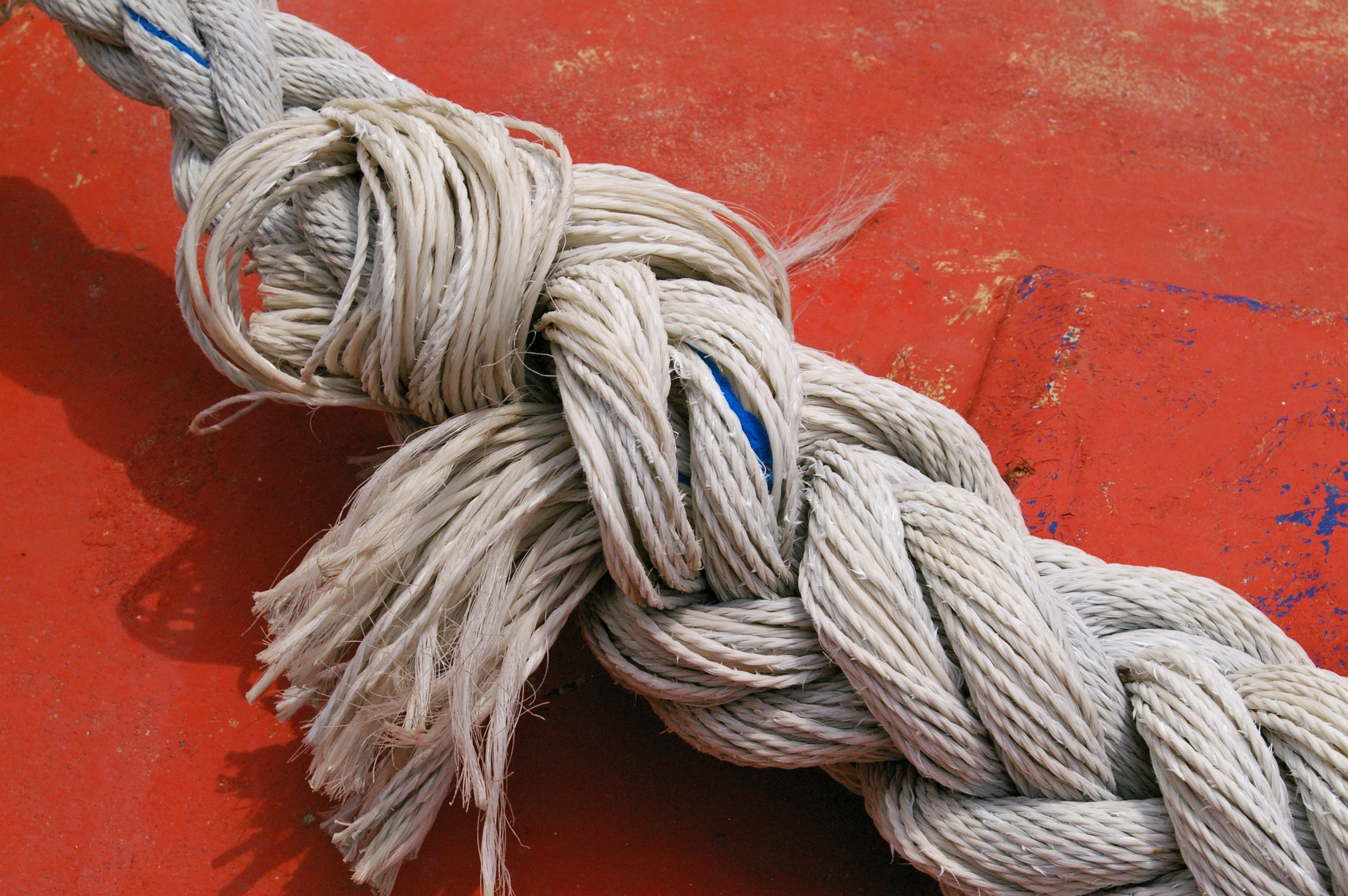 outdoors, fischer, twisted, fish, detention, strand, woven, red, tied knot, 2K, dew, knitting, connection, strength, metal, textured, brown, wall - building feature, HD Wallpaper