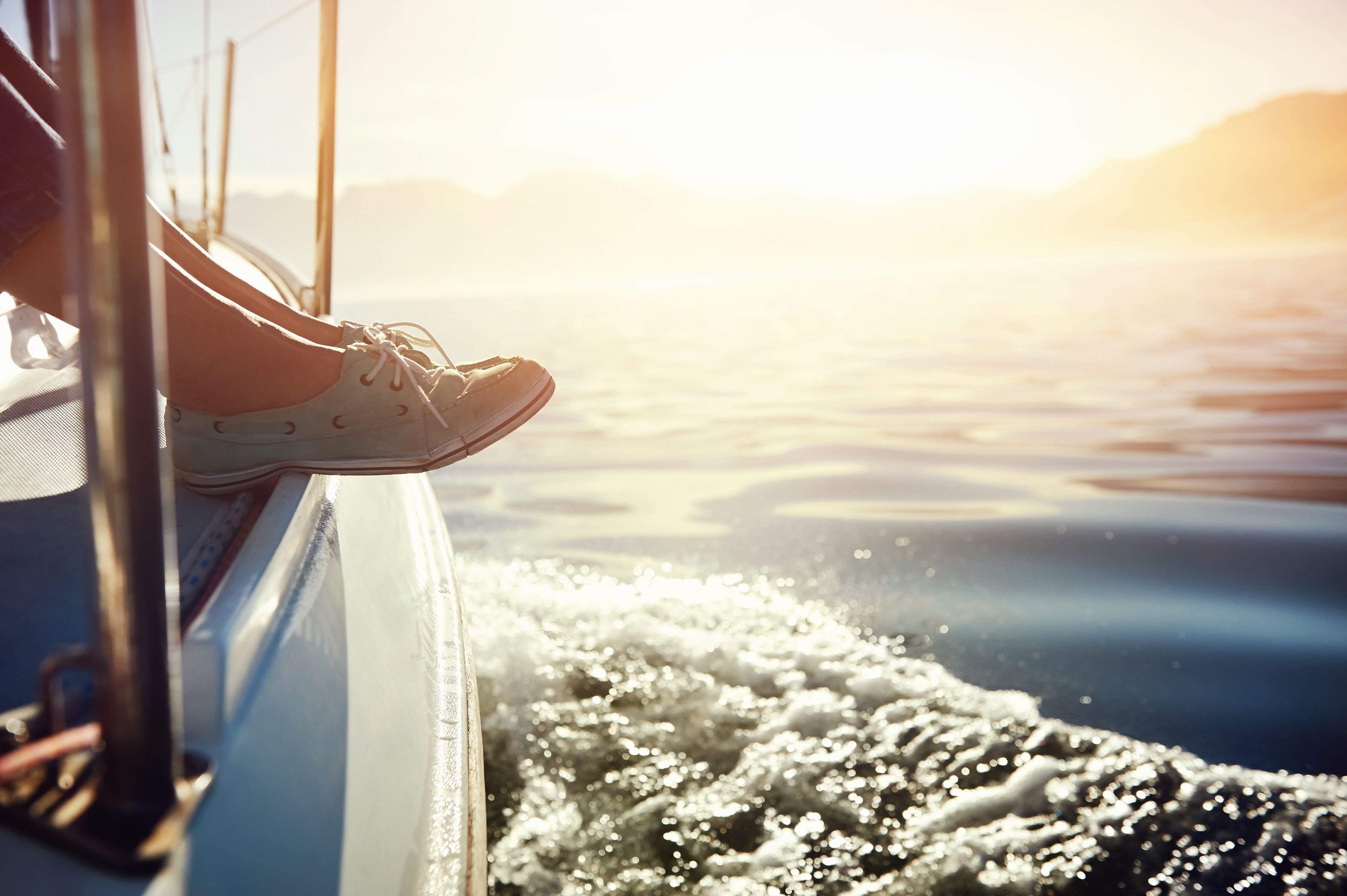 sunlight, sailboats, water, boat, 2K, women, sea, shoes, HD Wallpaper