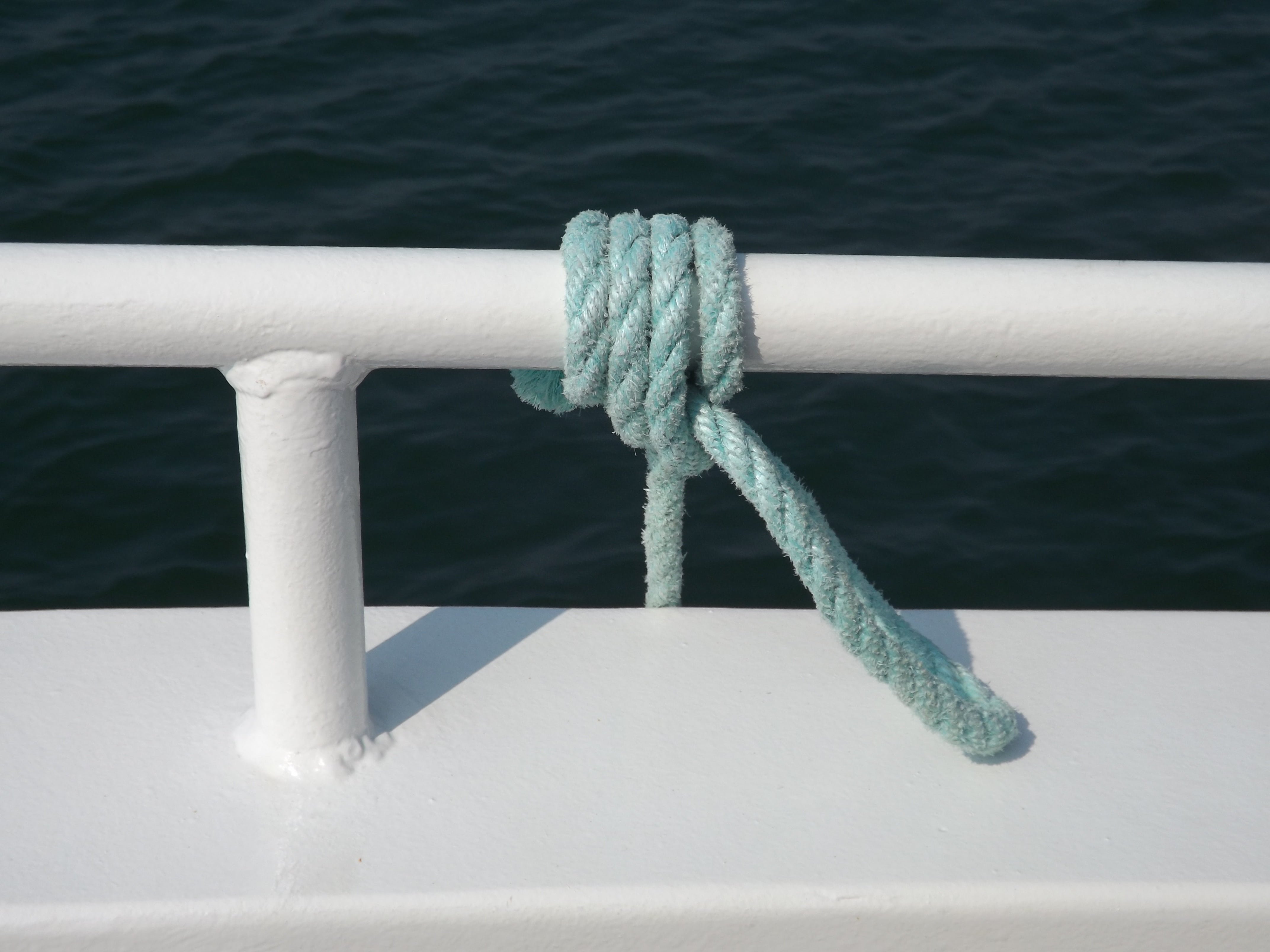 railing, water, nature, transportation, metal, no people, strength, ropes, focus on foreground, stowage, knot, outdoors, connection, mode of transportation, HD Wallpaper
