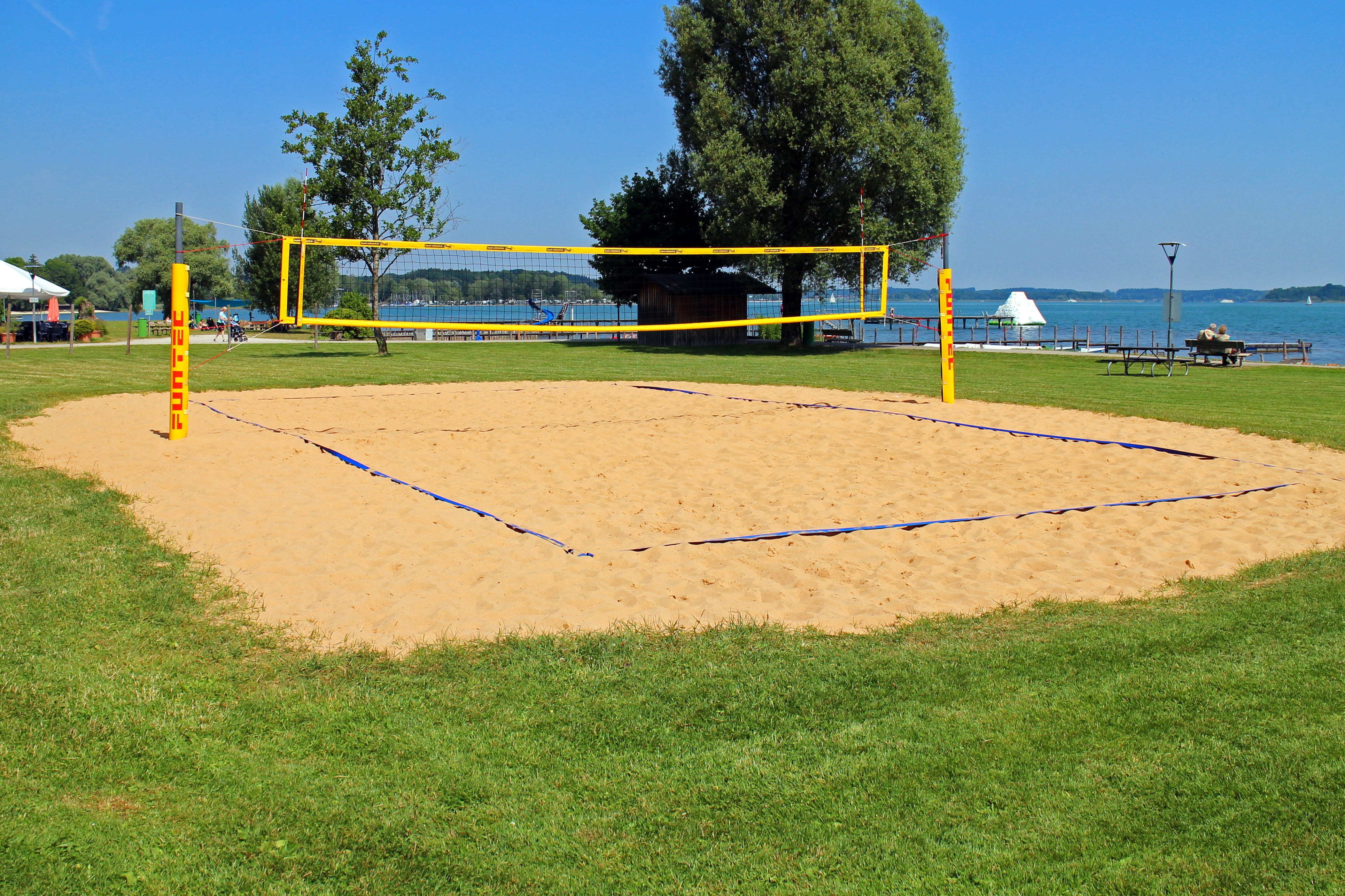 daytime, sky, park, team Sports, recreational Pursuit, Volleyball, 4K, Playing Field, court, network, absence, day, sports And Fitness, green Color, outdoors, HD Wallpaper