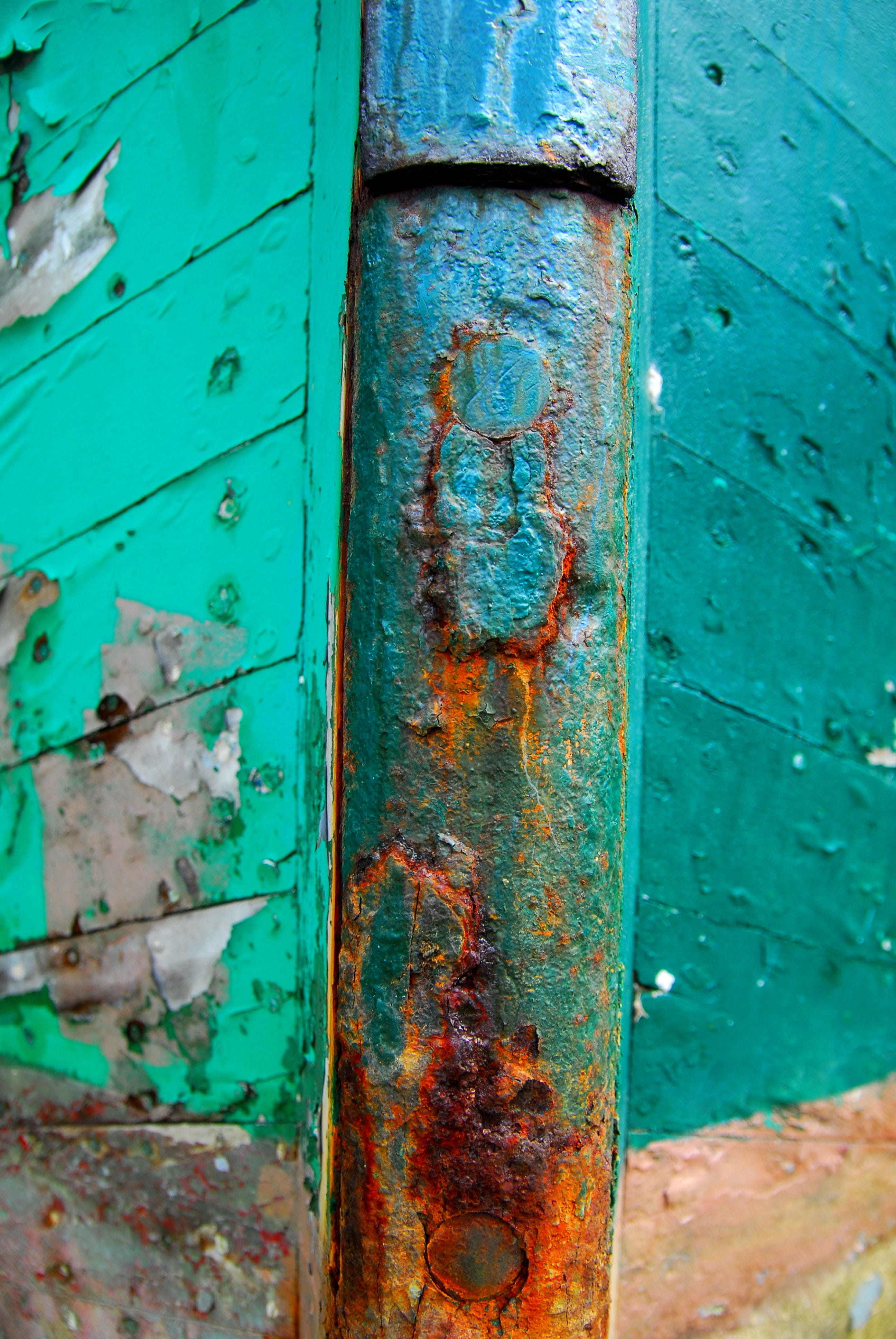 Boats, rusty, sea, node, wood - material, Brittany, sailboat, blue, door, green color, Boat, Thruster, 4K, metal, no people, bow, abandoned, abstract, Phone HD Wallpaper