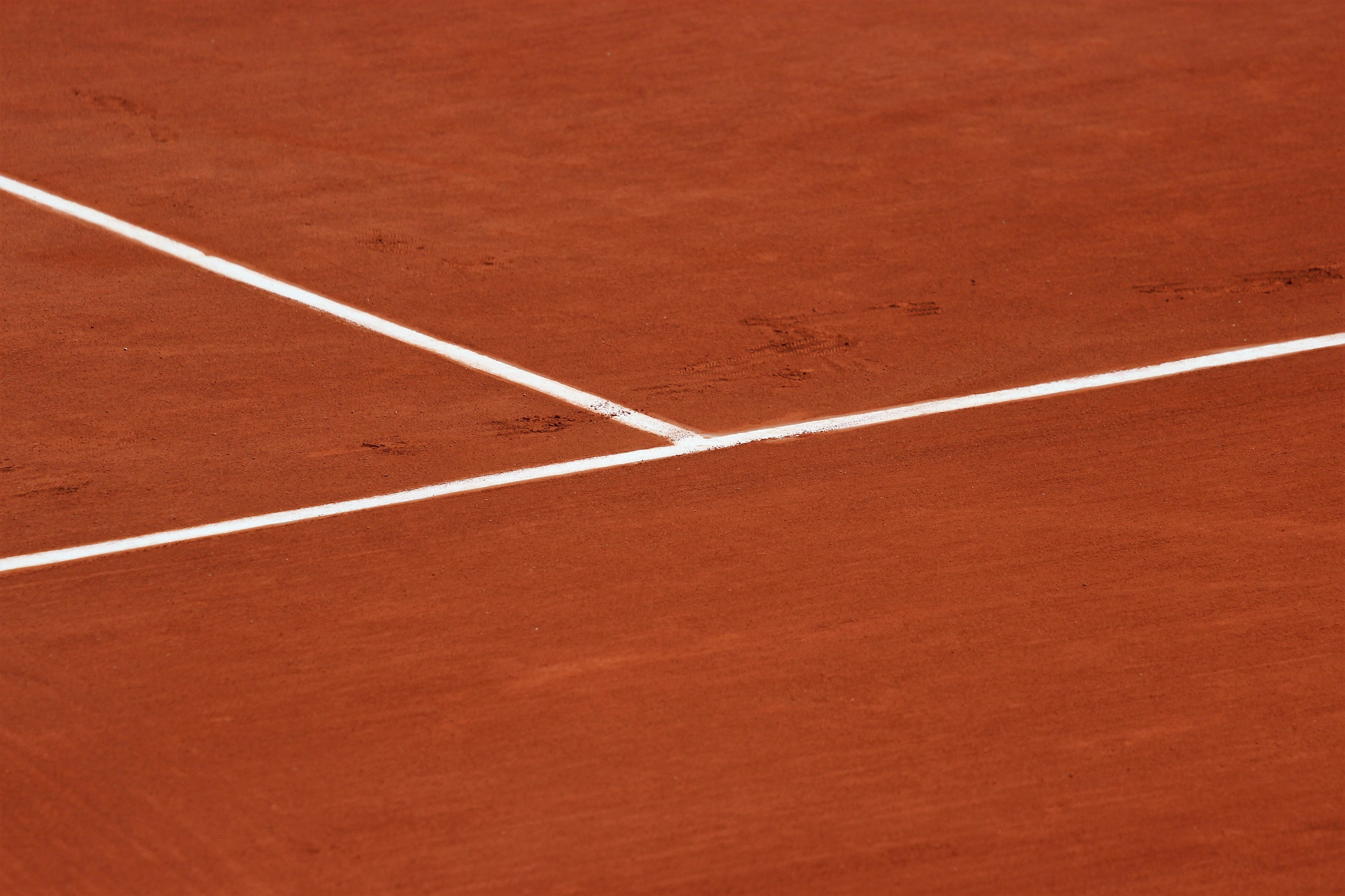 single line, racket sport, 5K, ground, red, game, court, no people, backgrounds, full frame, brown, sport, high angle view, line, running track, competition, HD Wallpaper