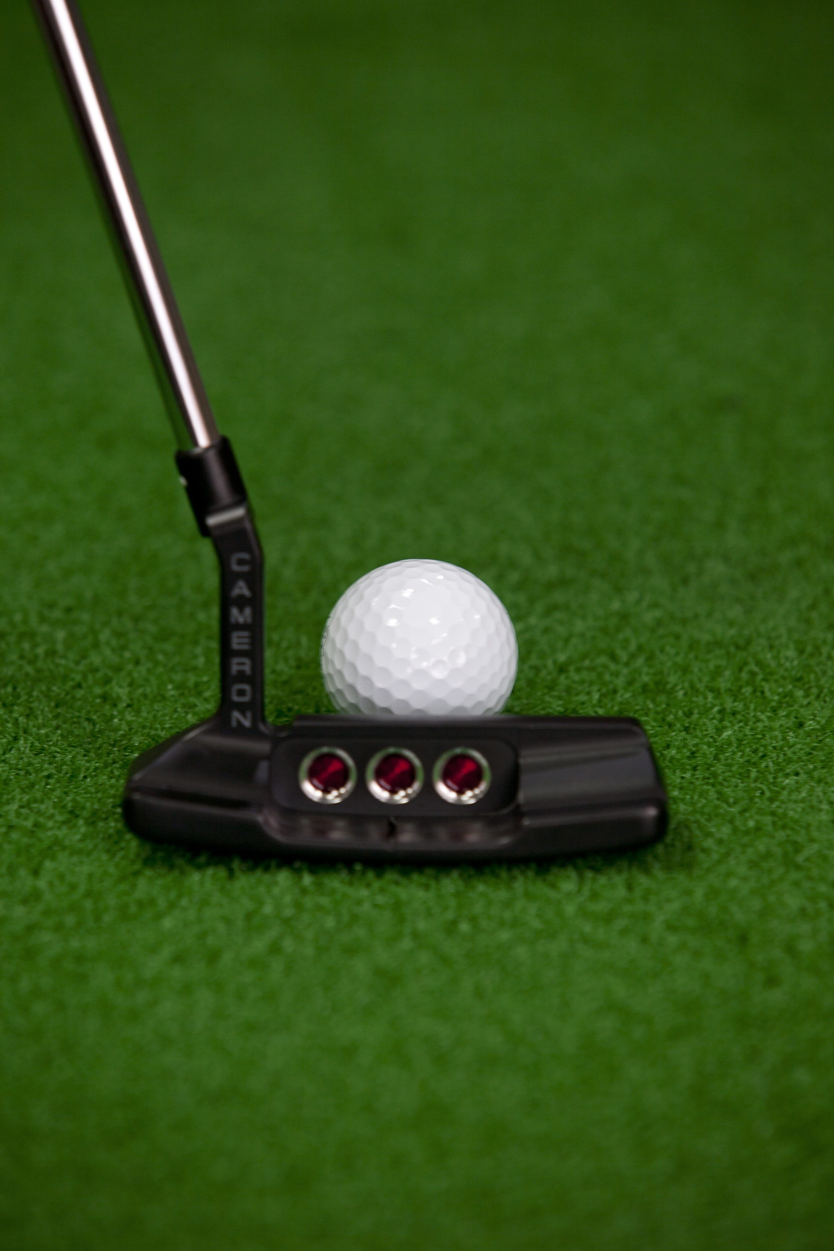 close-up, leisure activity, green color, golf clubs, grass, green - golf course, putting green, golf ball, artificial turf, playing, exercise, grass golf balls, Phone HD Wallpaper