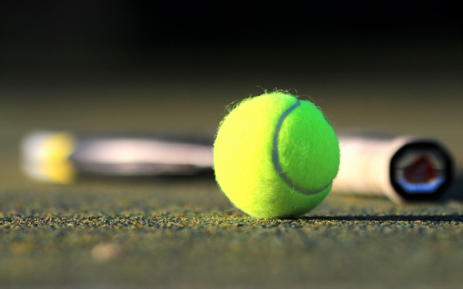 sport , day, selective focus, sports equipment, pink, green color, 1080P, competition, close-up, leisure activity, sphere, relaxation, sport, surface level, HD Wallpaper