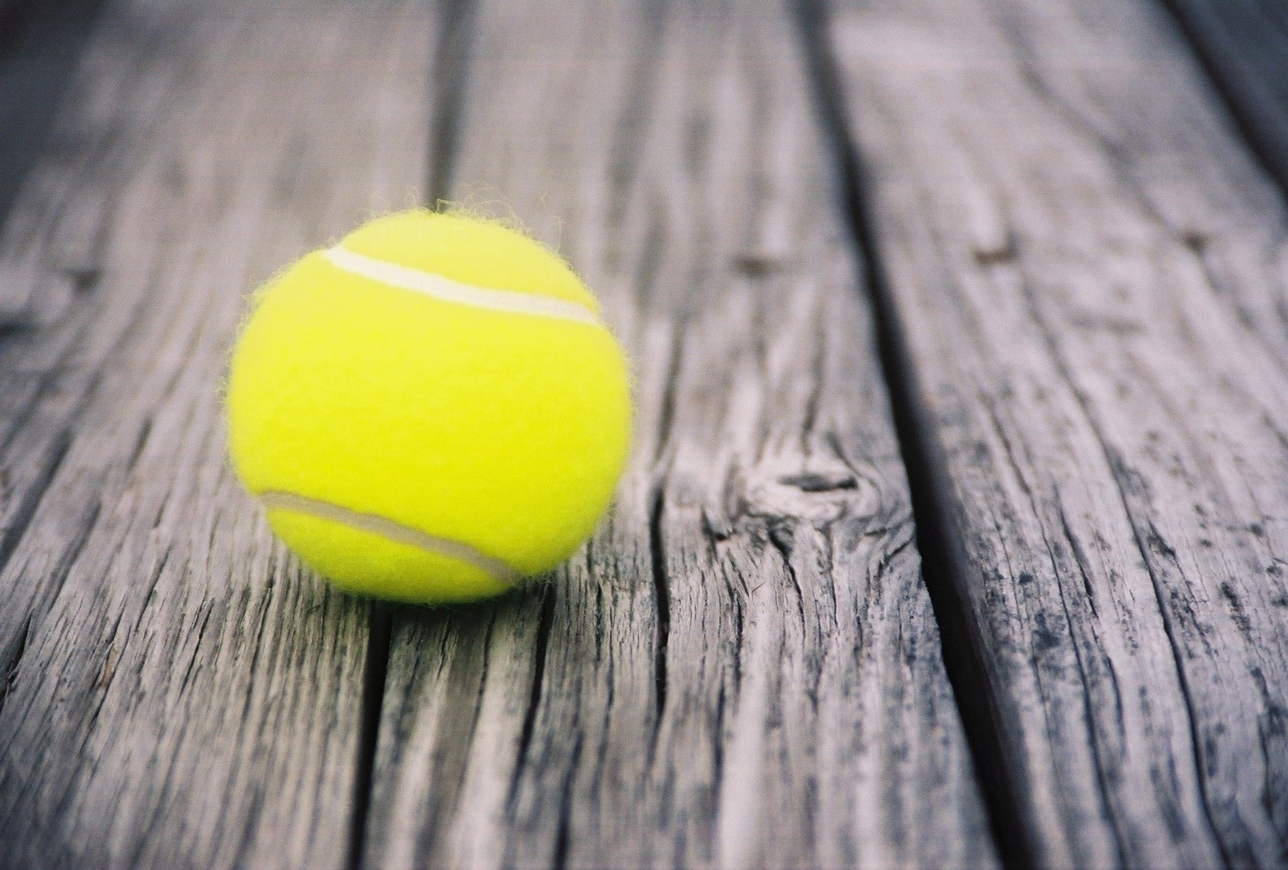 sport, selective focus, still life, tennis balls, no people, 720P, textured, ball, single object, tennis ball, two objects, sports equipment, wood, wood - material, HD Wallpaper
