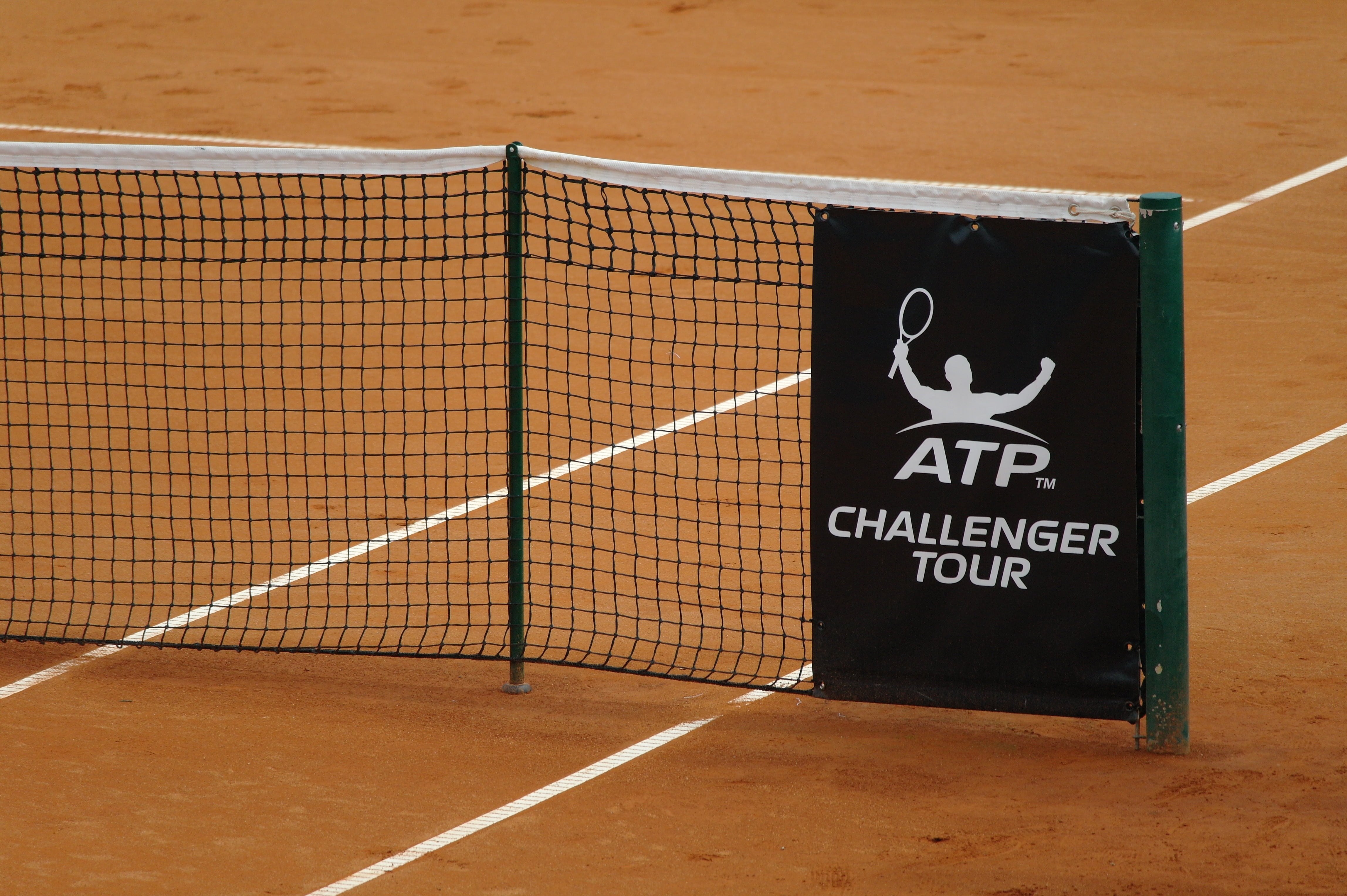 sport, net, outdoors, human representation, tennis net, western script, communication, clay court, shadow, absence, tennis, atp, container, wall - building feature, HD Wallpaper