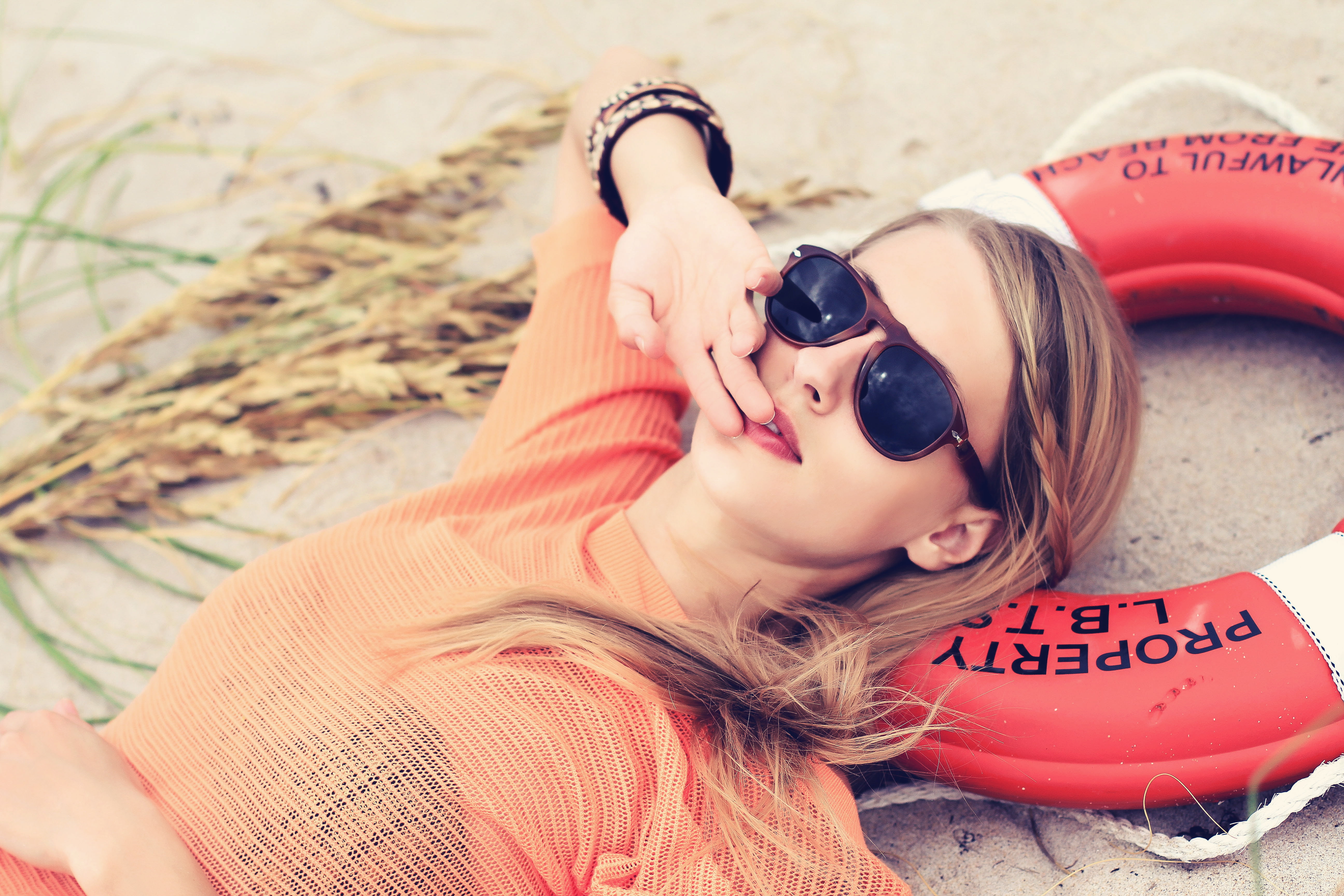 glasses, 5K, girl, lifeline, HD Wallpaper