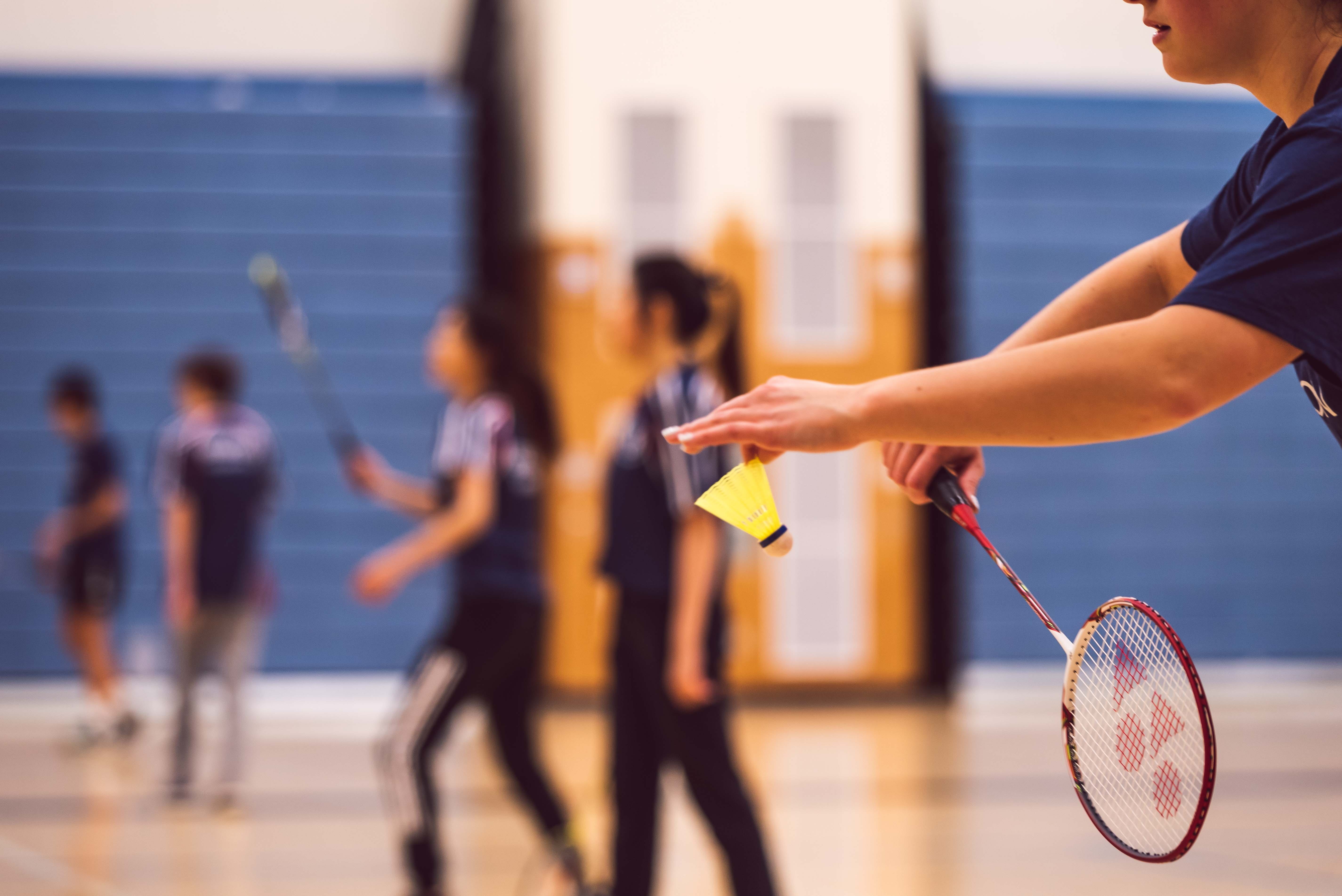 tennis racket, tennis, group of people, lifestyle, playing, sports, leisure, young women, health, sport, focus on foreground, fit, racket, court, teamwork, HD Wallpaper