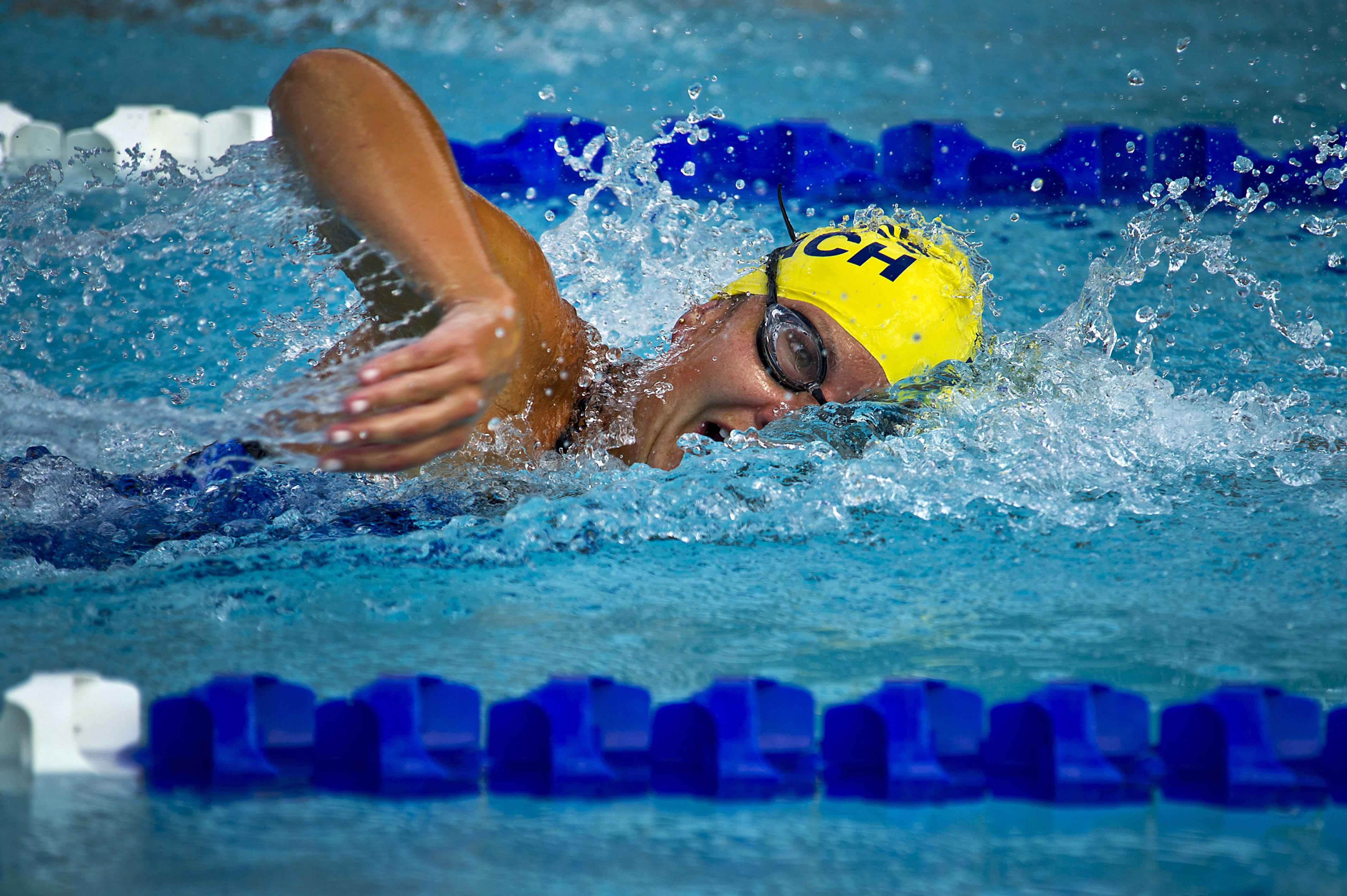 recreational Pursuit, one Person, healthy Lifestyle, photos, training, blue, sports Race, water, competitive Sport, determination, athelete, person, men, HD Wallpaper