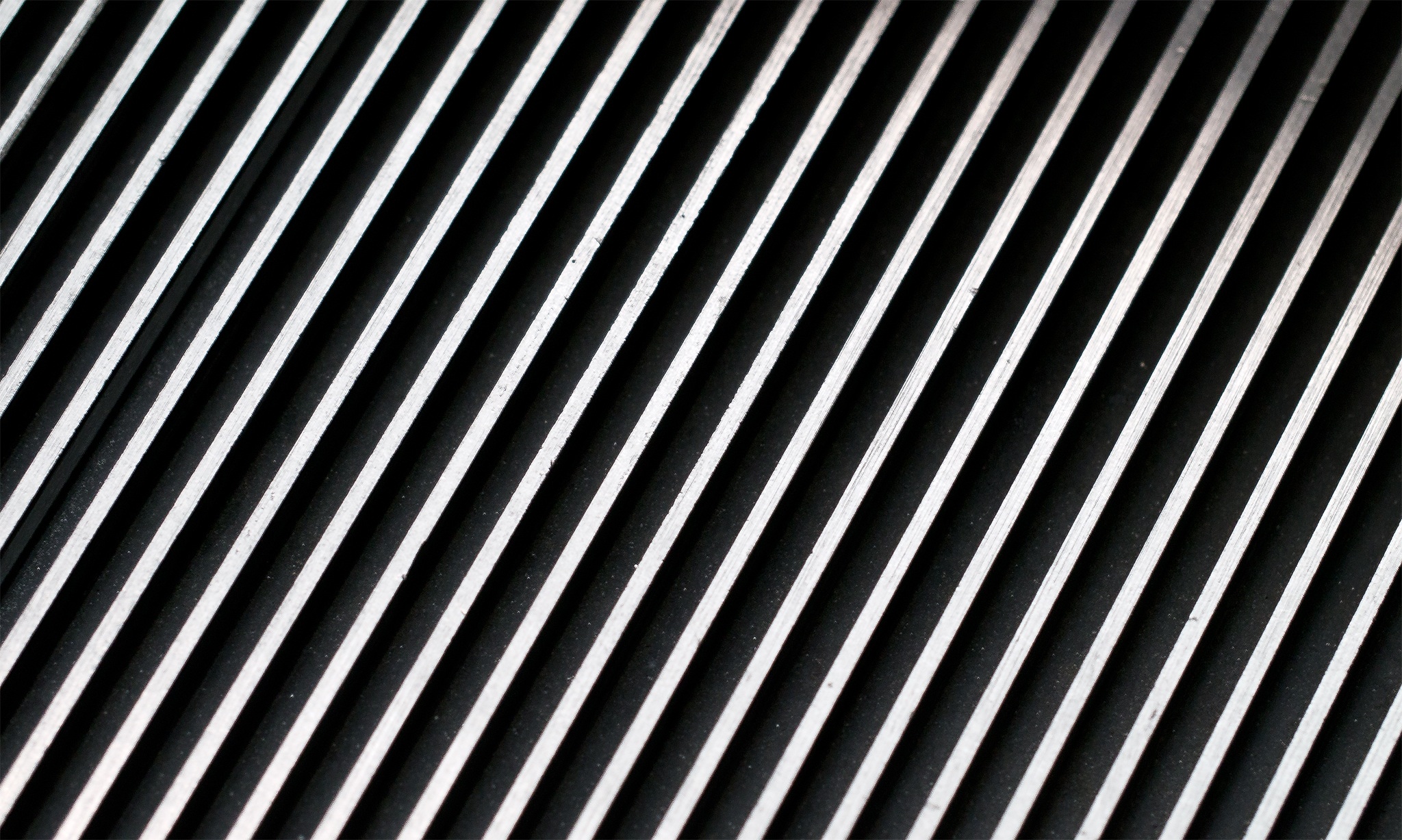diagonal, outdoors, 1080P, parallel, textured, nature, low angle view, detail, cross, design, close-up, line, striped, silver colored, no people, backgrounds, HD Wallpaper