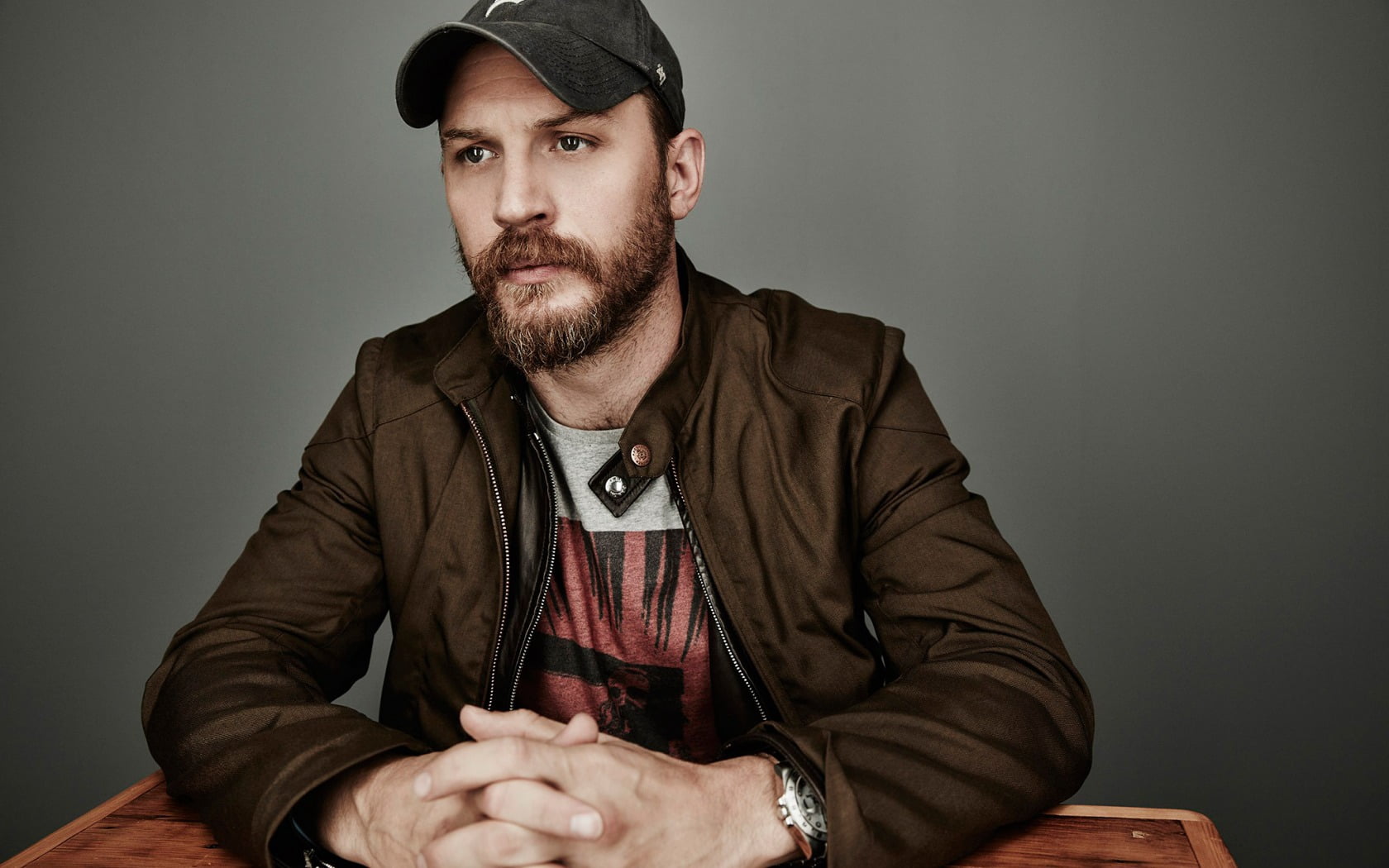 looking, contemplation, human Face, shirt, caucasian Ethnicity, front view, one Man Only, hipster - person, male Beauty, studio Shot, serious, portrait, HD Wallpaper