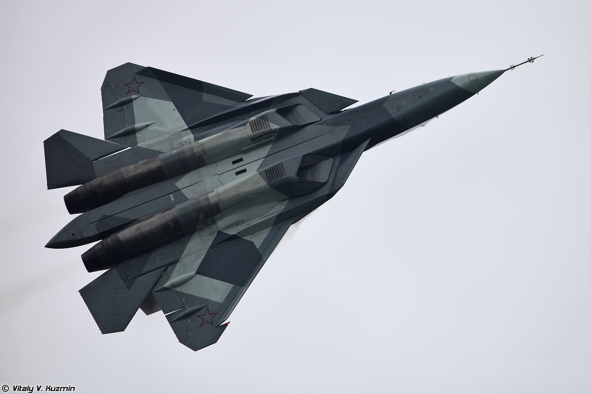 clear sky, military, T-50, gray, PAK FA, air force, 1080P, 5 generation aircraft, no people, fighter plane, nature, The Russian air force, copy space, HD Wallpaper