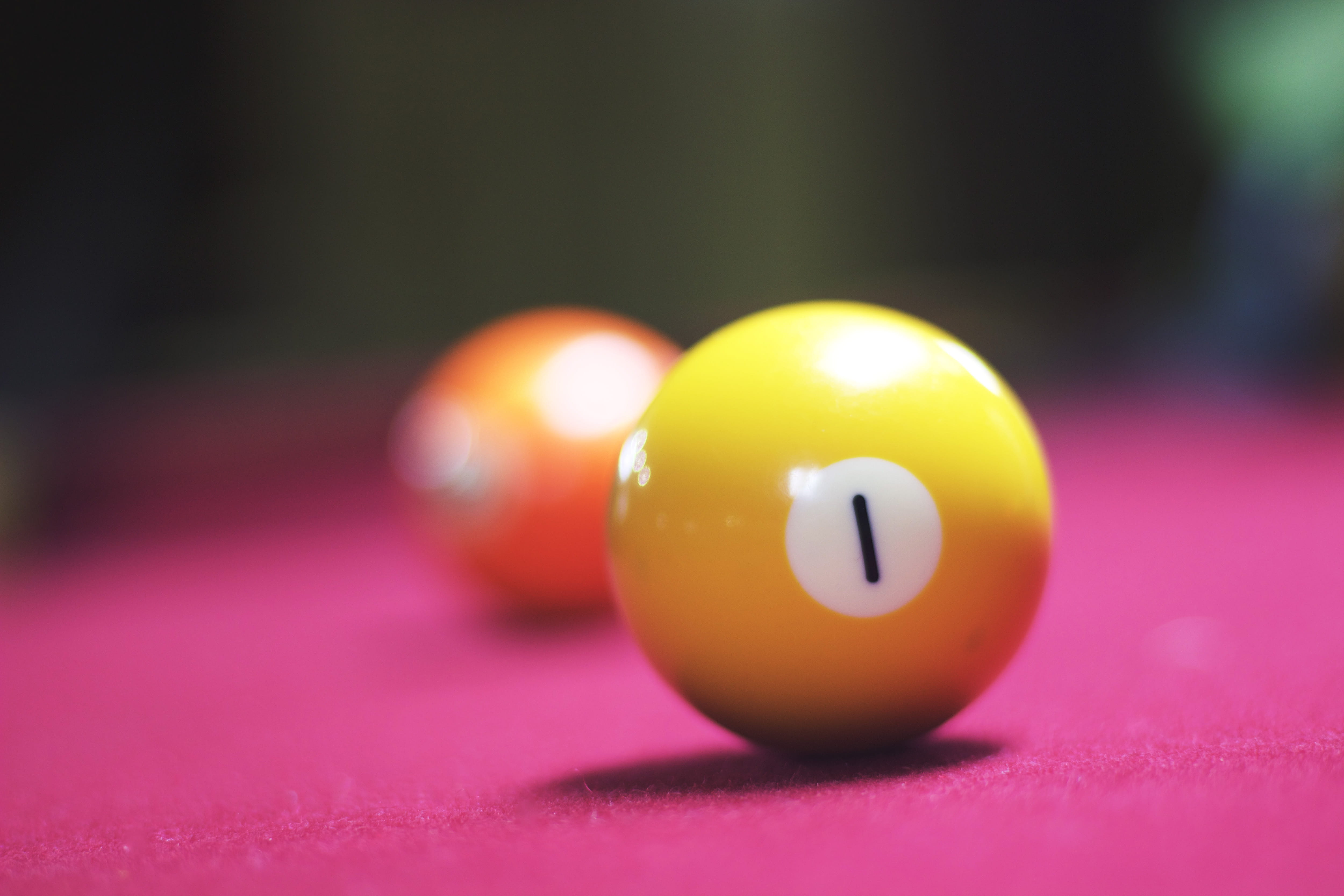 sphere, cue ball, leisure games, ball, competition, game, snooker and pool, pool ball, nightlife, table, number, focus on foreground, sport, close-up, felt, HD Wallpaper