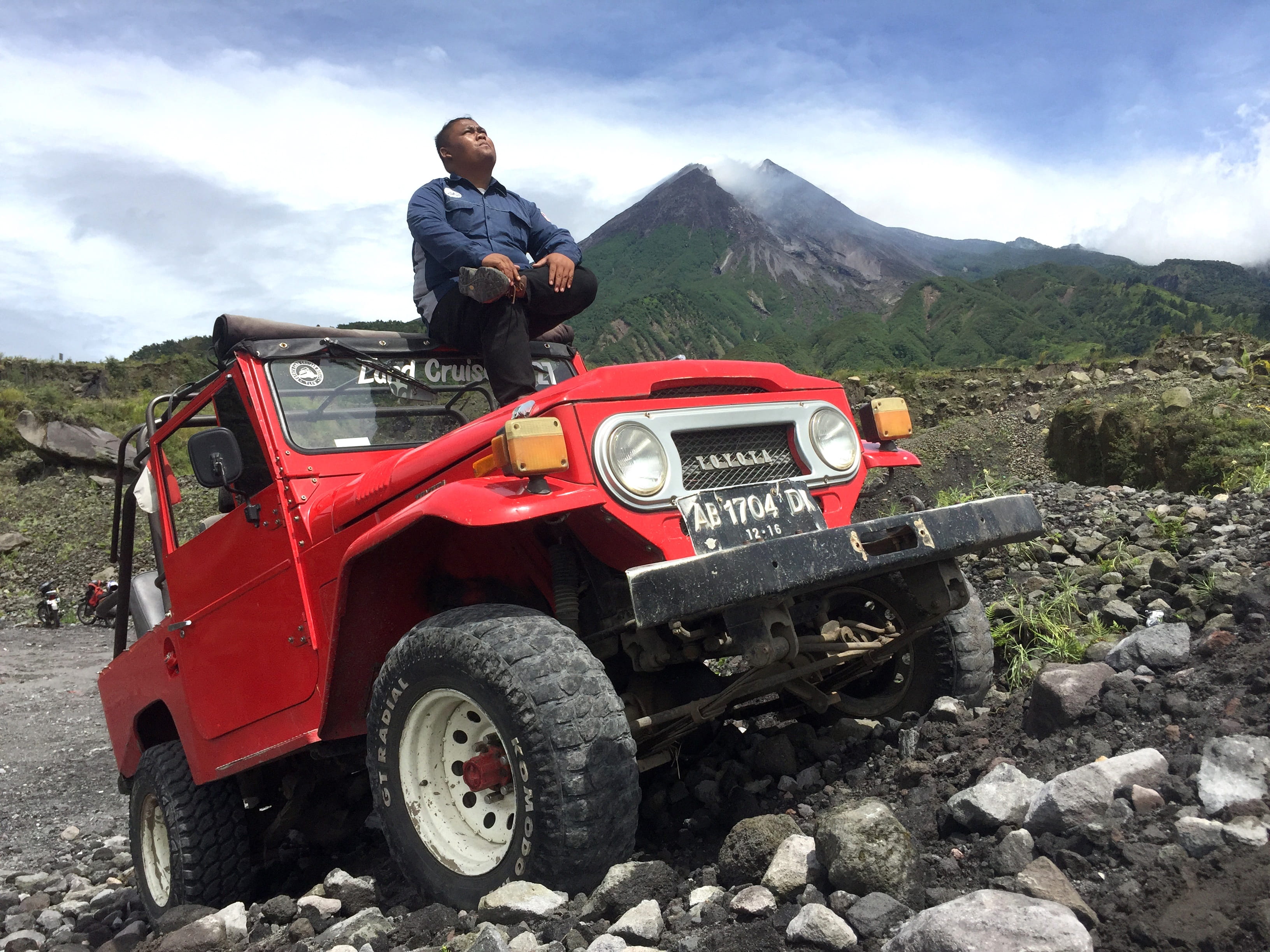 Tourism, casual clothing, national, full length, 4x4, lifestyles, track, outdoor, enjoying, adult, off-Road Vehicle, travel, automobile, nature, riding, HD Wallpaper