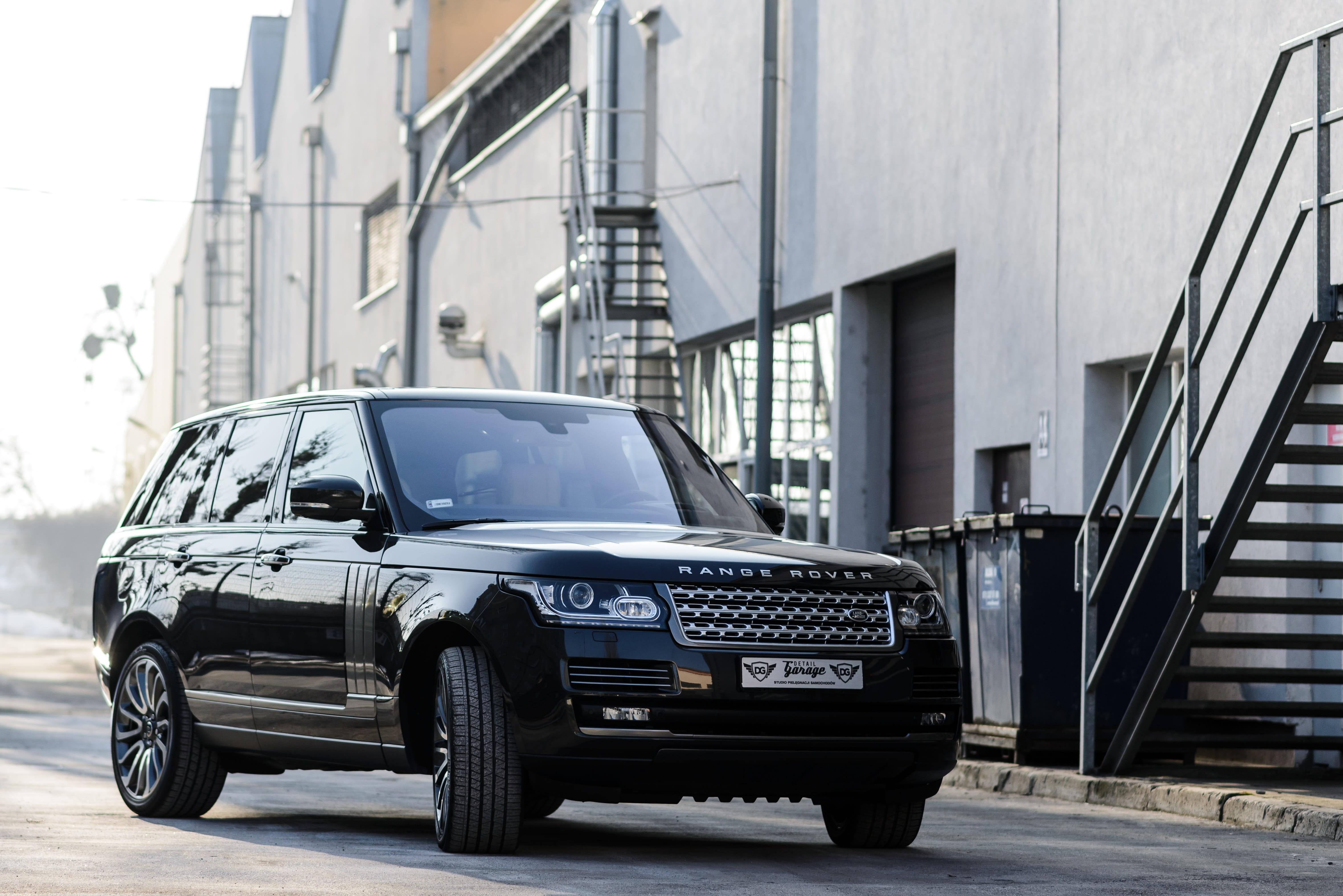 lux, gray, built structure, mini Cooper, track, city, building exterior, bMW, street, 4x4, business, bumper, extreme, building, travel, toronto, luxury, HD Wallpaper