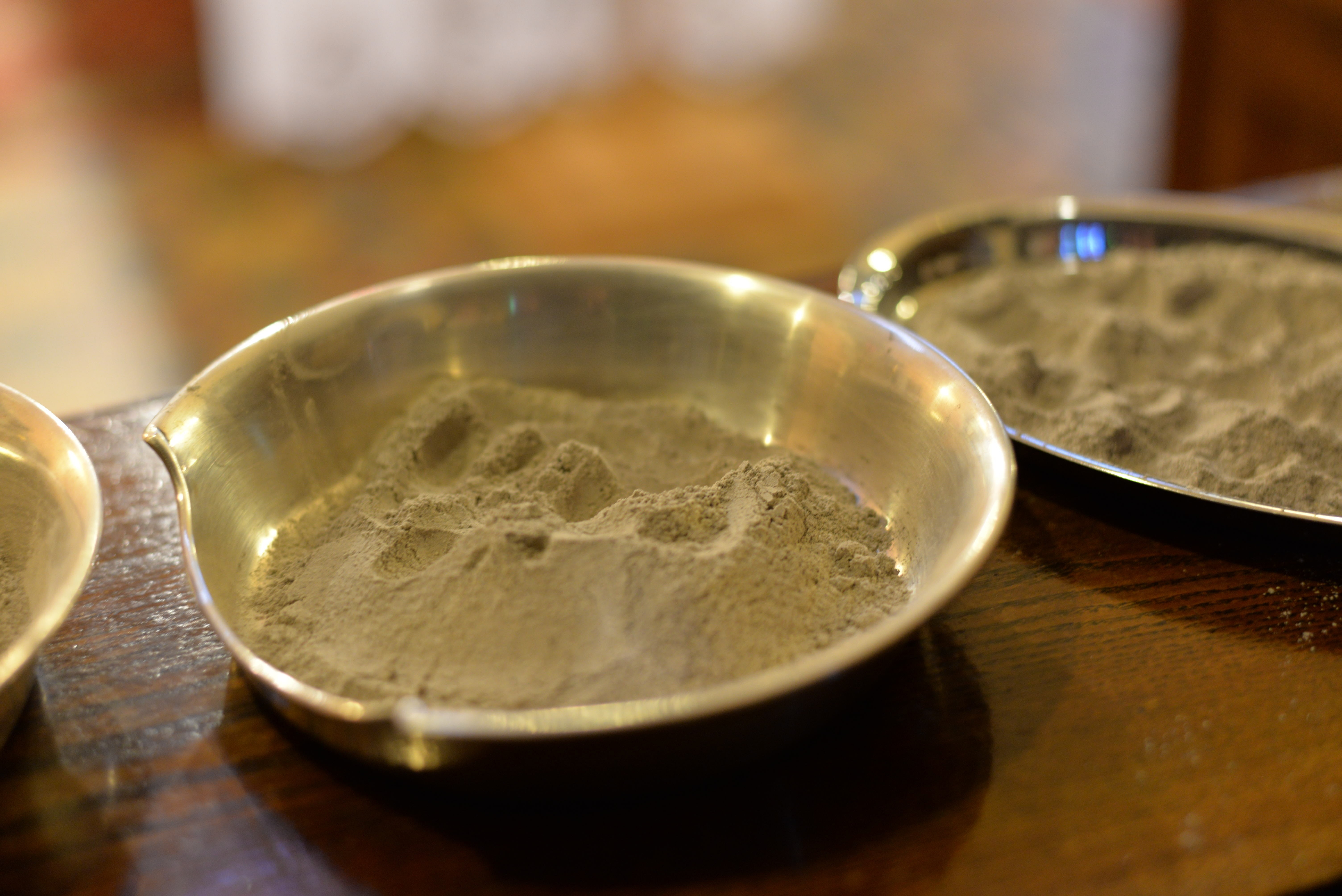 steel, food, selective focus, spice, freshness, stainless, ash, kitchen utensil, still life, in, sand, 5K, no people, indoors, spoon, ingredient, ash wednesday, HD Wallpaper