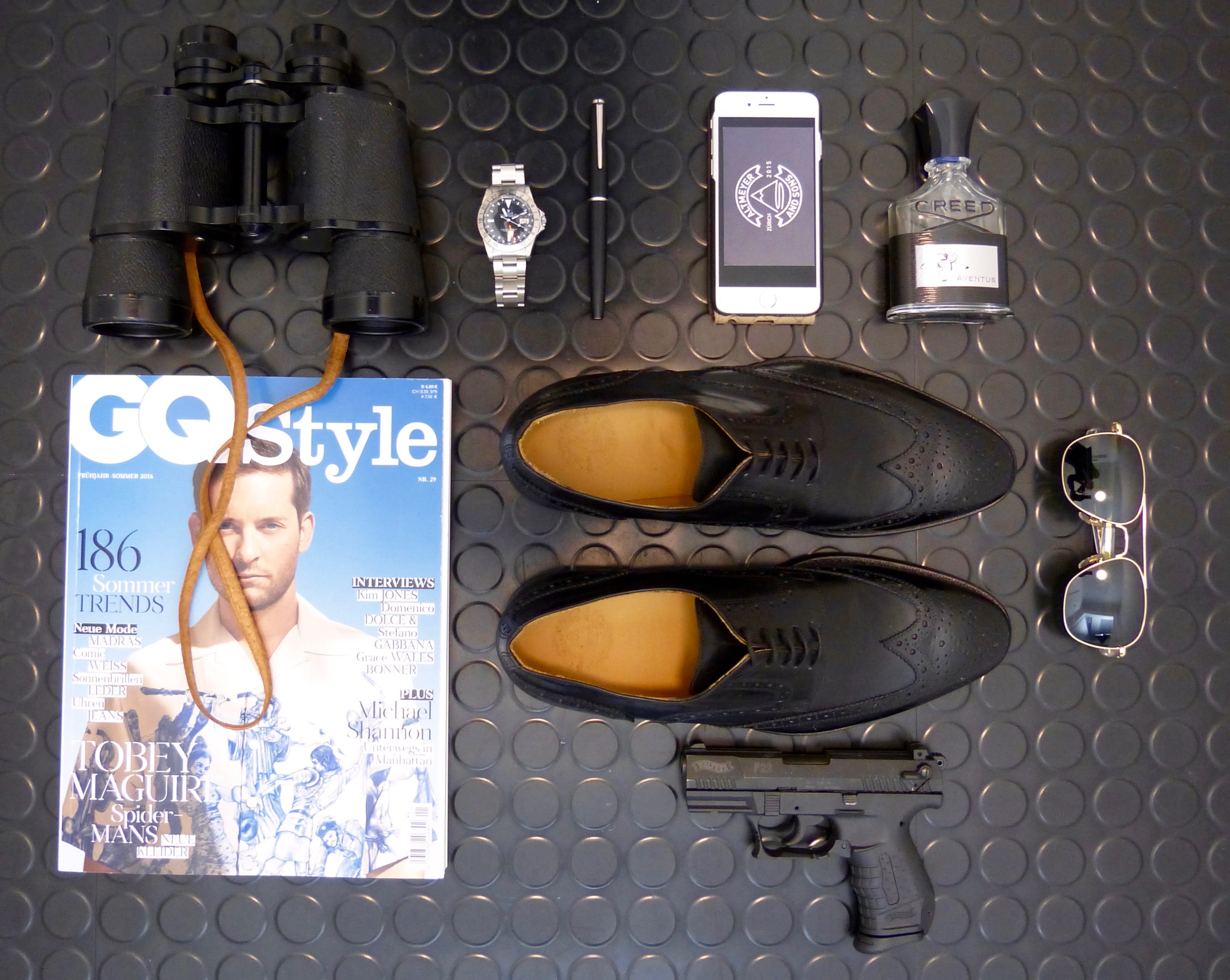 food, 2K, human representation, kitchen utensil, wireless technology, menswear, one person, shoes, gun, women, reflection, fashion, every day carry, variation, HD Wallpaper