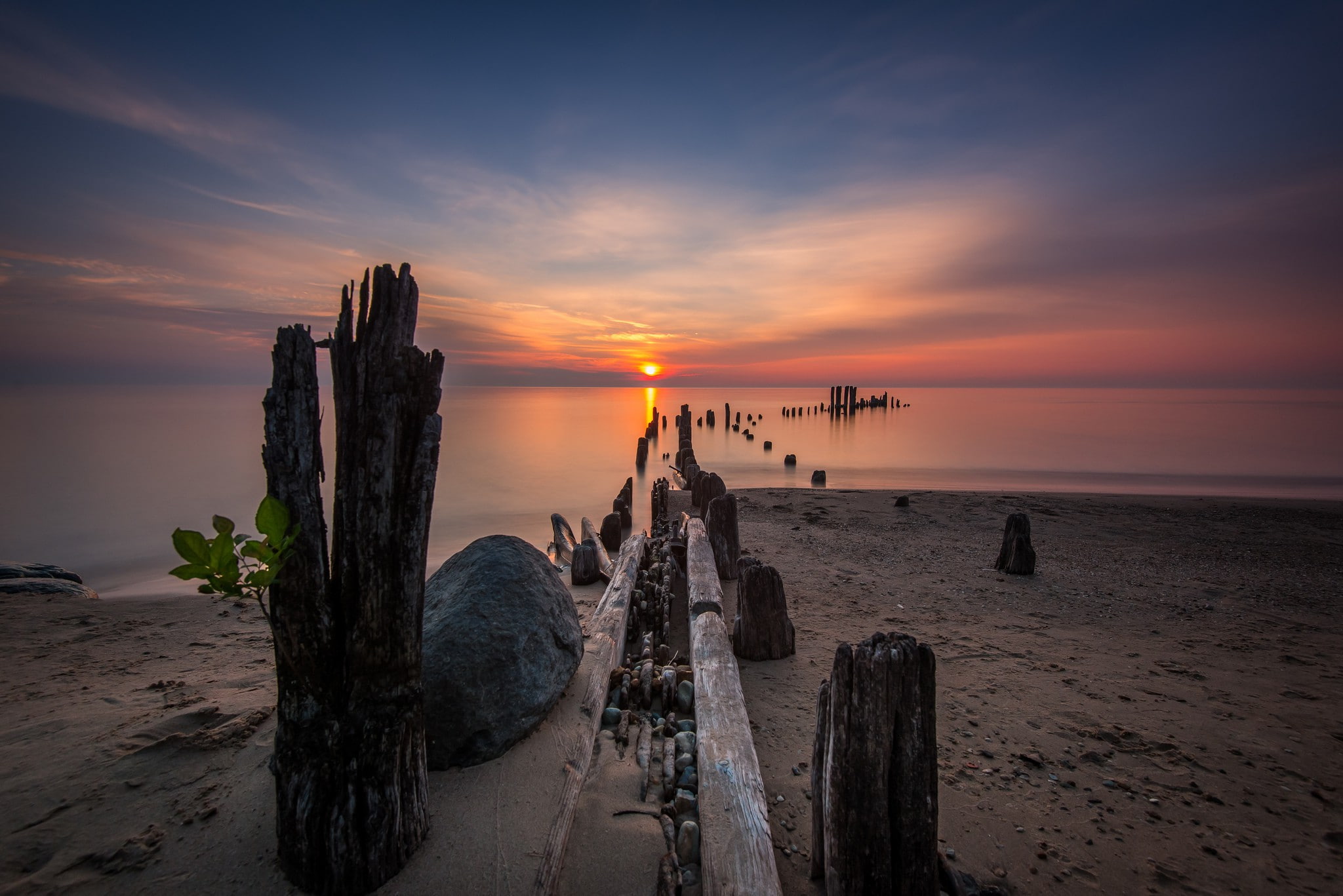dawn, morning, sun, props, old, beach, calm, 1080P, Sea, HD Wallpaper