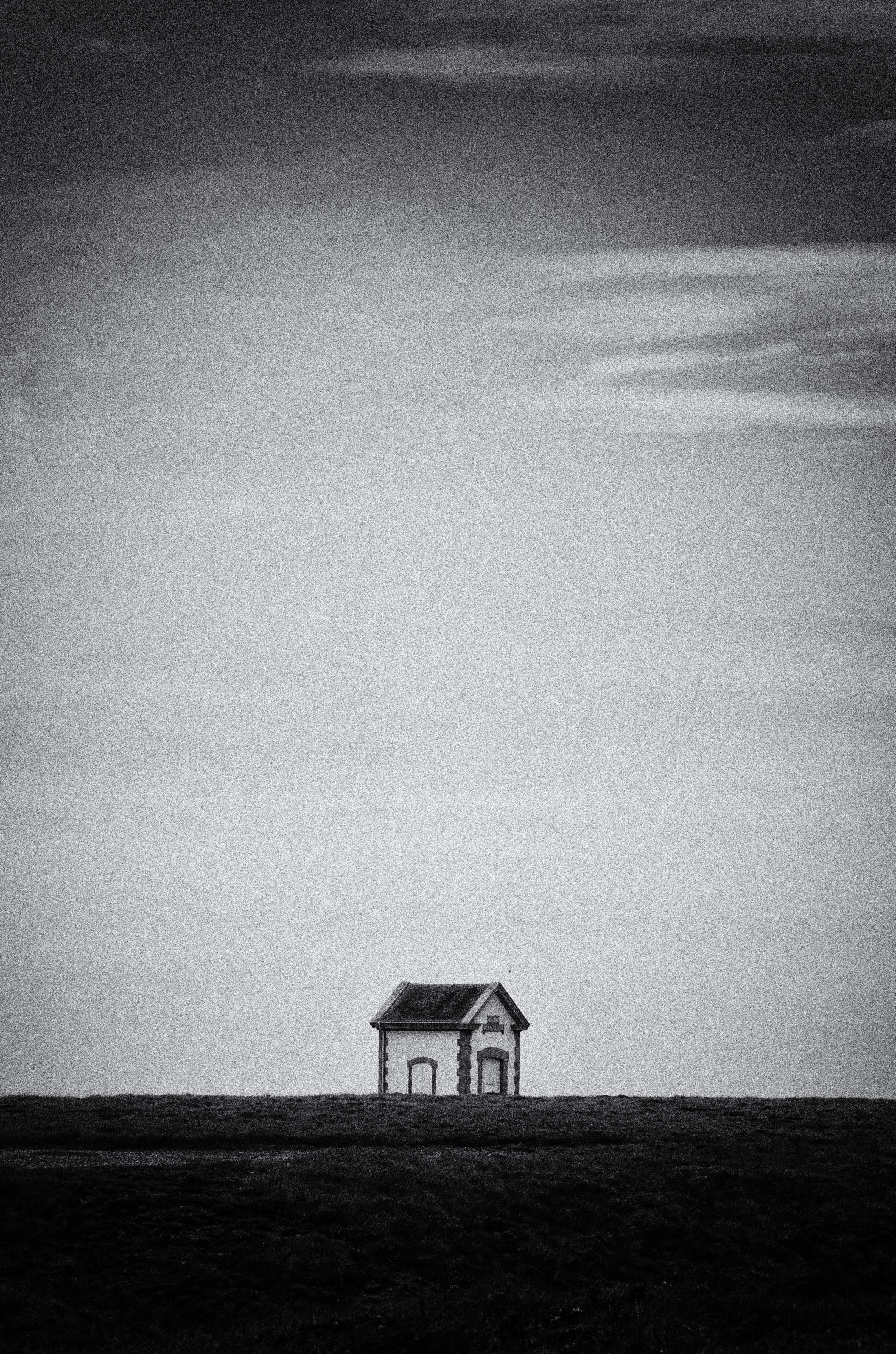 hut, copy space, belle-ile, building, field, beauty in nature, tiny house, day, scenics - nature, tranquil scene, belle île, environment, sky, 4K, architecture, Phone HD Wallpaper