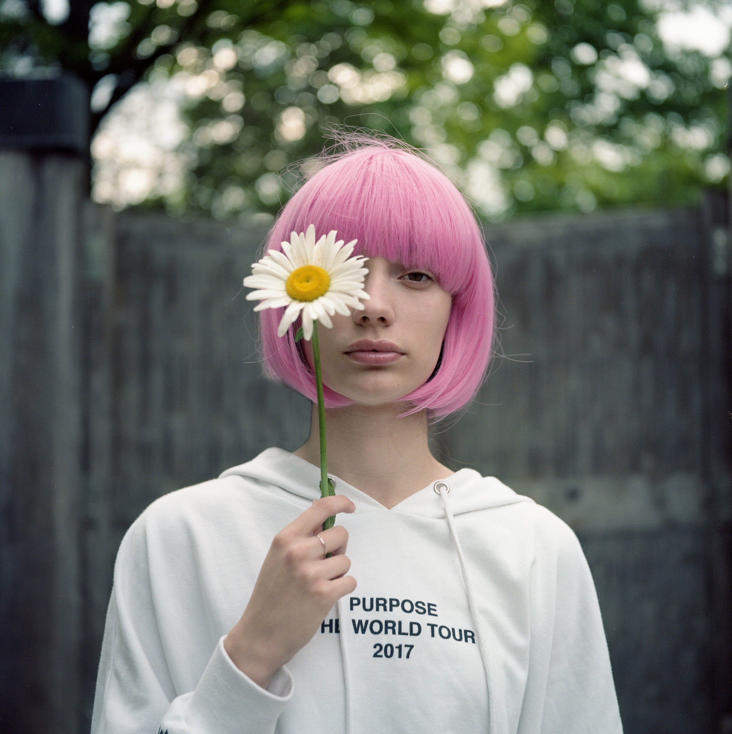 adult, grainisgood, plant, eye, day, casual clothing, pink, beautiful woman, focus on foreground, mediumformat, film, right, one person, woman, hiding, Phone HD Wallpaper