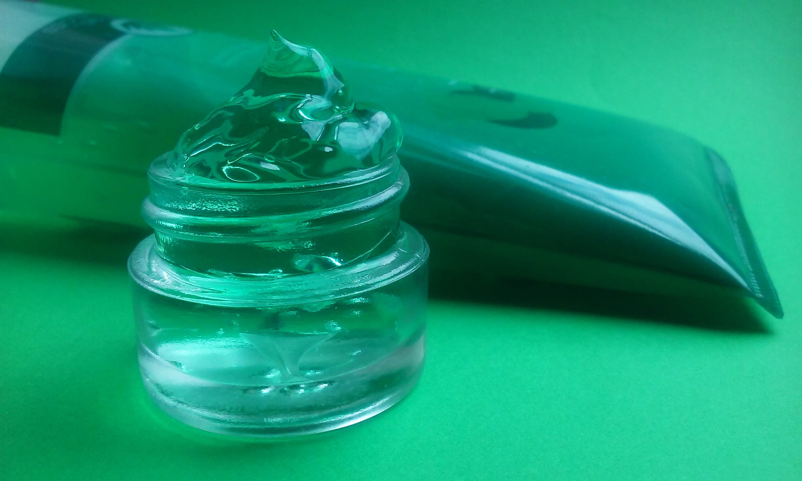 day, close-up, Aloe Vera, clear, burn, heal, green background, cream, healthy, colored background, cool, still life, jar, transparent, food and drink, high angle view, HD Wallpaper