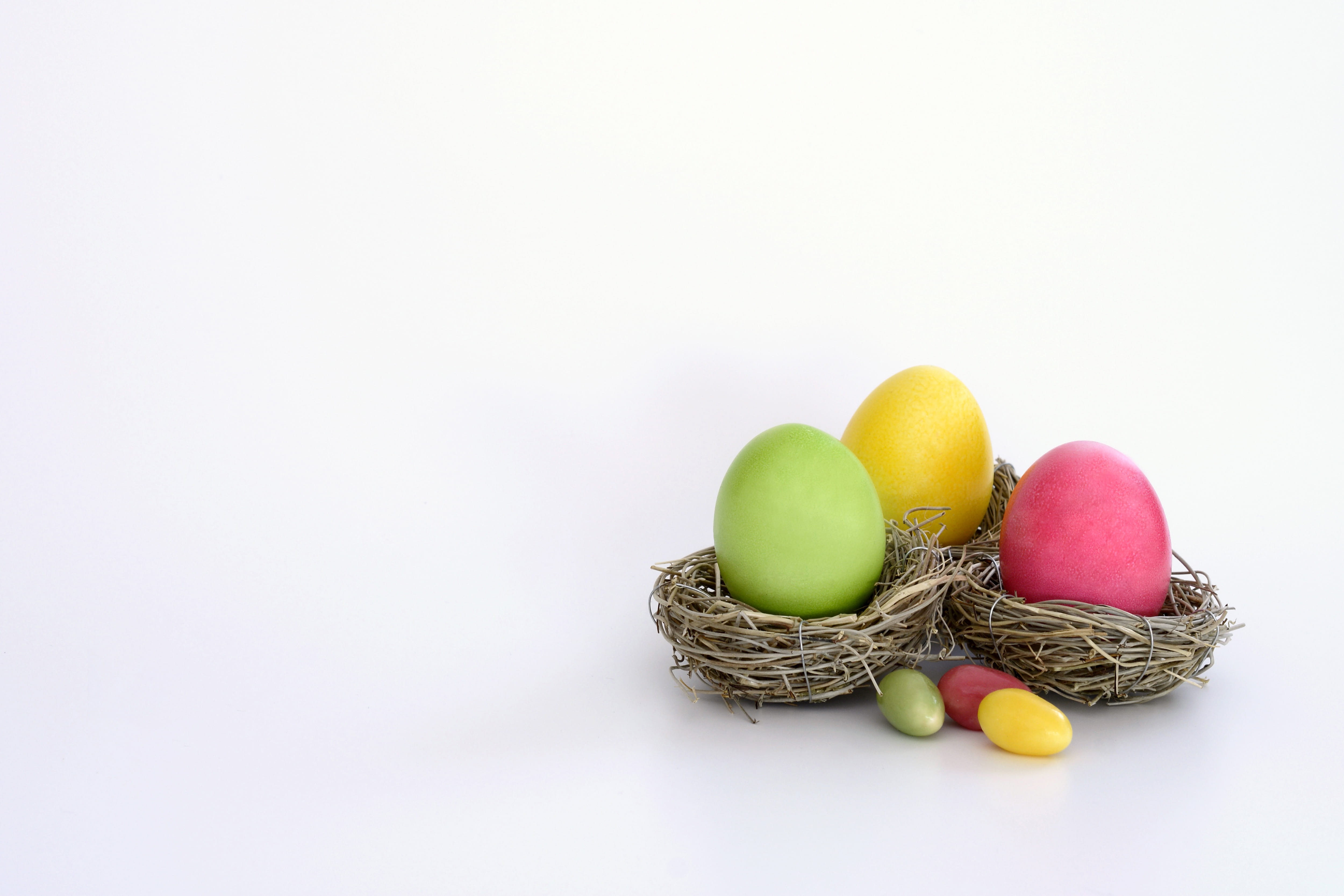 various, nest, food and drink, easter, celebration, food, copy space, freshness, holiday, 4K, no people, group of objects, easter egg, egg, citrus fruit, HD Wallpaper